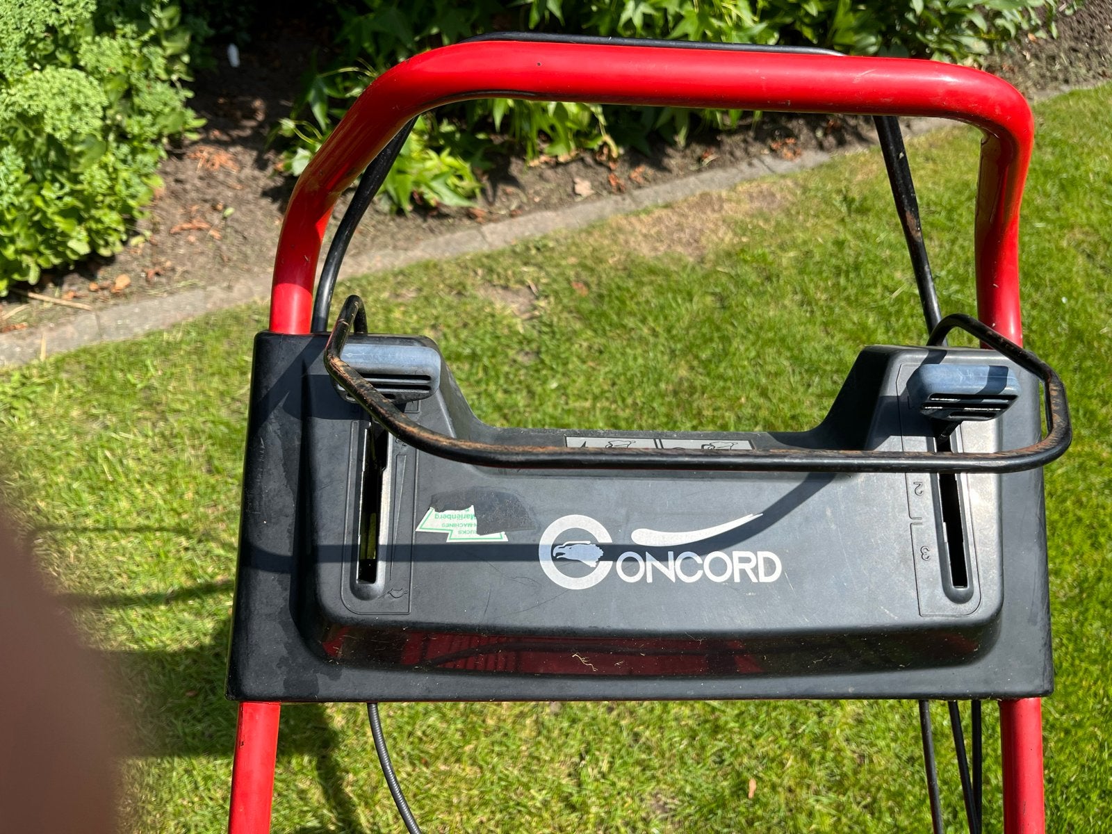 Concord Benzine Grasmaaier met Aandrijving - Honda Motor, Tuin en Terras, Grasmaaiers, Ophalen, Cirkelmaaier, Gebruikt, Opvangbak