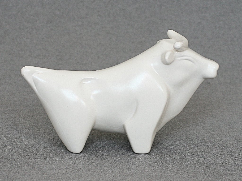 Gestileerde Stier van Wit zijdelans keramiek, Antiek en Kunst, Antiek | Keramiek en Aardewerk, Ophalen of Verzenden