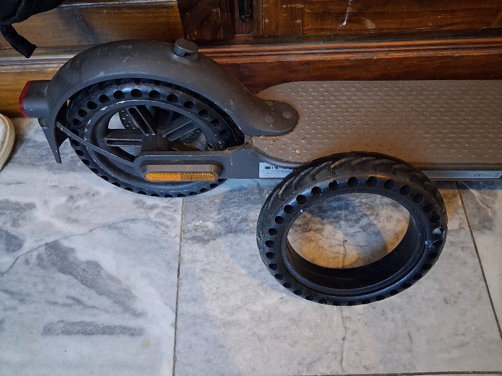massief rubberen band voor elektrische scooter geïnstalleerd, Ophalen, Nieuw, Overige merken