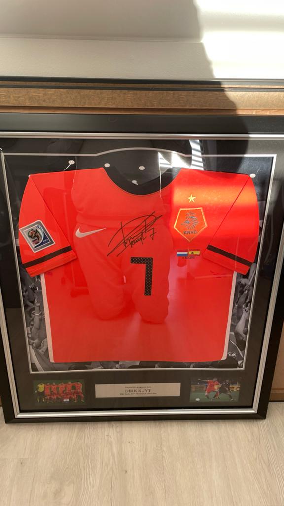 Uniek gesigneerd Dirk Kuyt WK 2010 shirt met 1 ster, Verzamelen, Ophalen of Verzenden, Zo goed als nieuw, Overige binnenlandse clubs