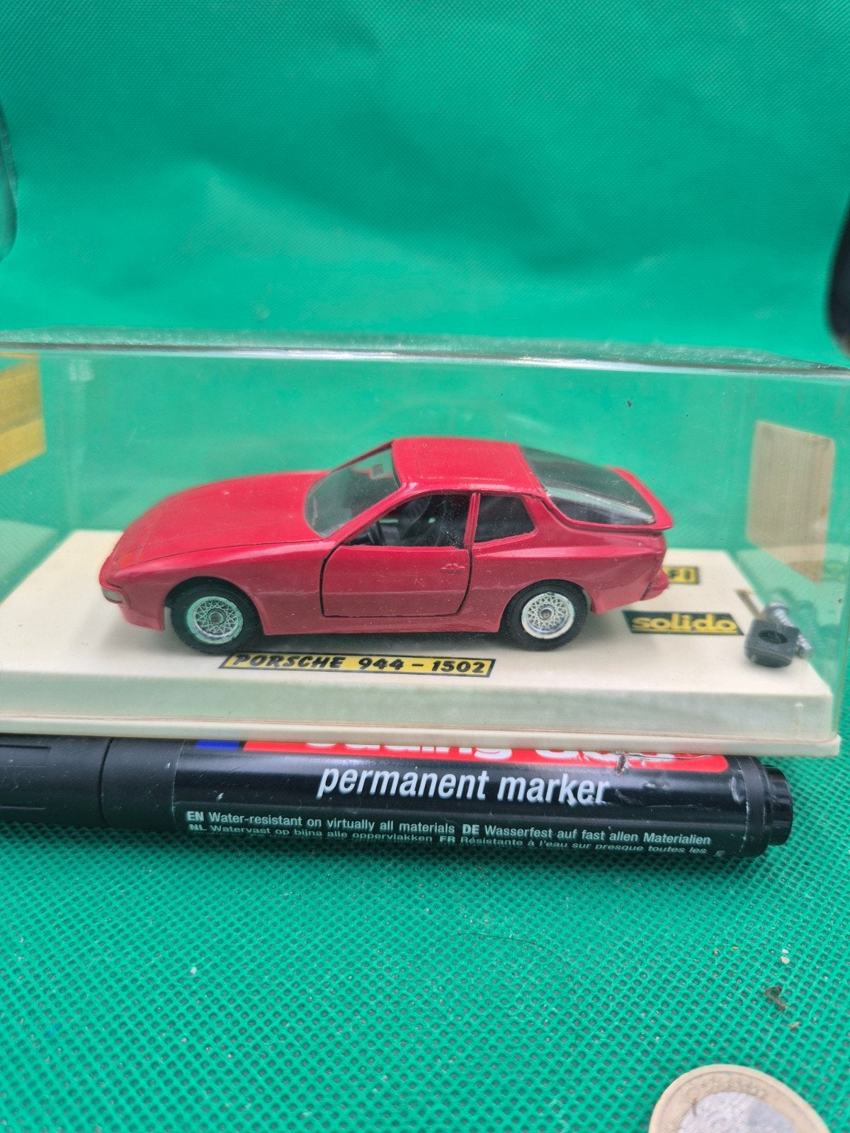 63 porsche 944 1/43 Solido, Hobby en Vrije tijd, Ophalen of Verzenden, Zo goed als nieuw, Auto, Solido