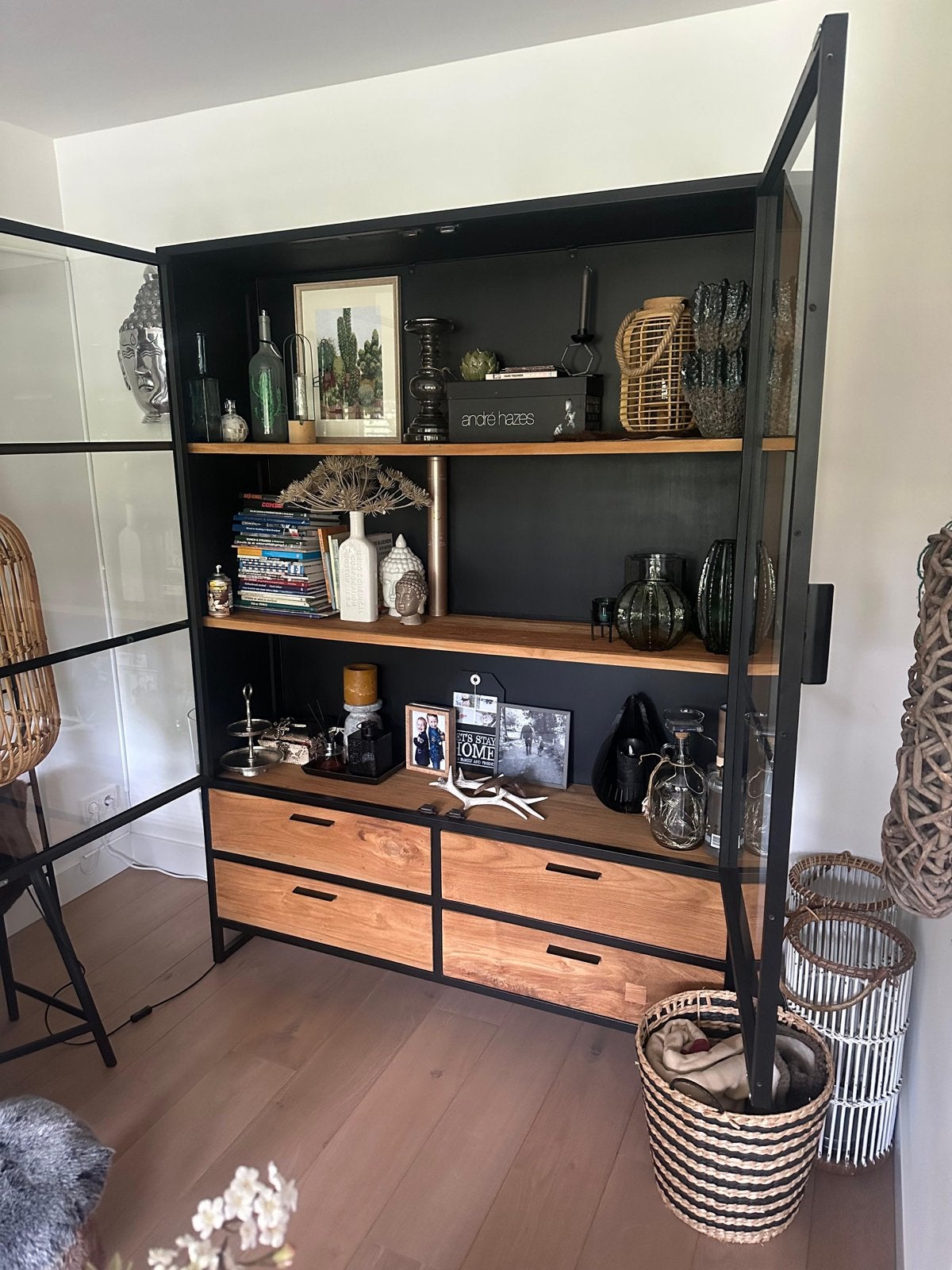 Staal en Houten Vitrinekast met Lades, Gebruikt, Metaal, Met lade(s), 150 tot 200 cm