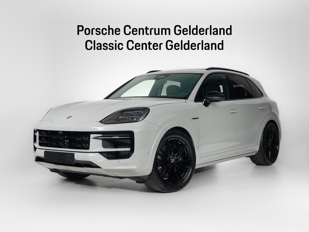 Porsche Cayenne E-Hybrid Black Edition, Cayenne, 2995 cc, Met garantie (alle), 26 kWh