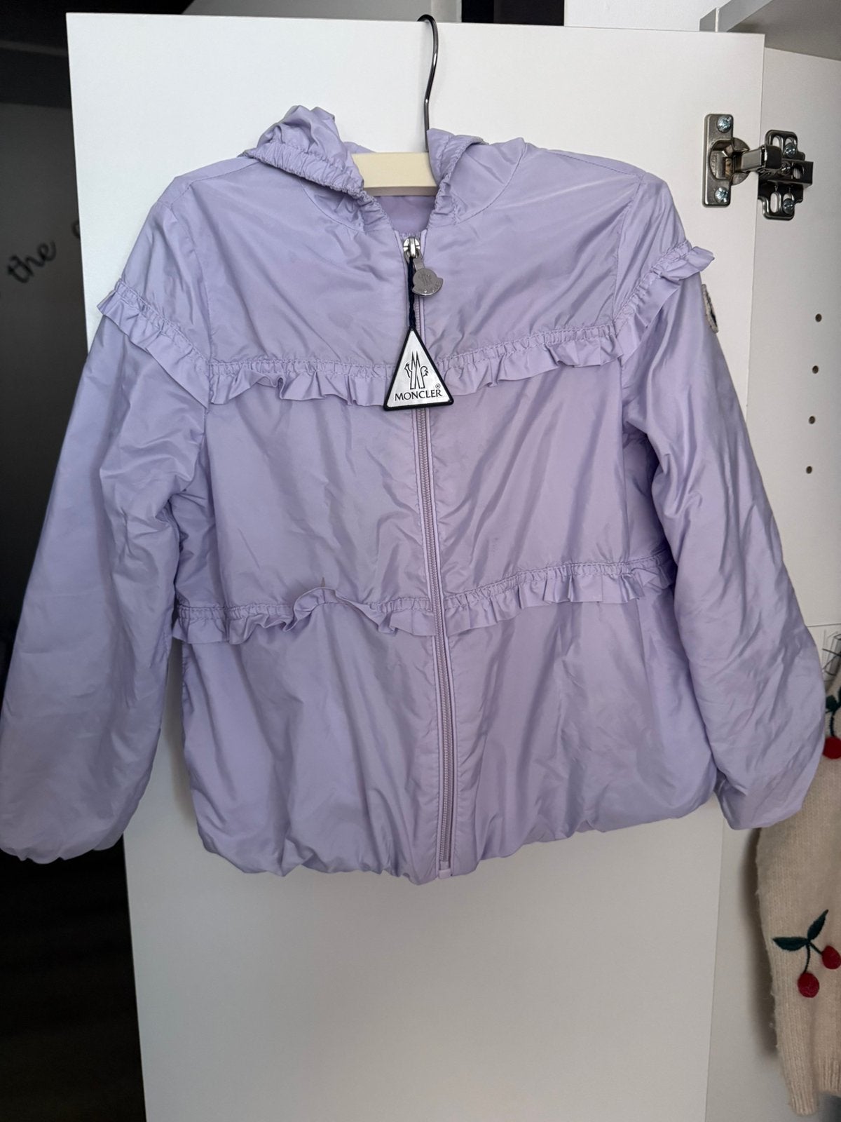 Moncler zomer jasje, Kleding | Dames, Ophalen, Gedragen, Paars