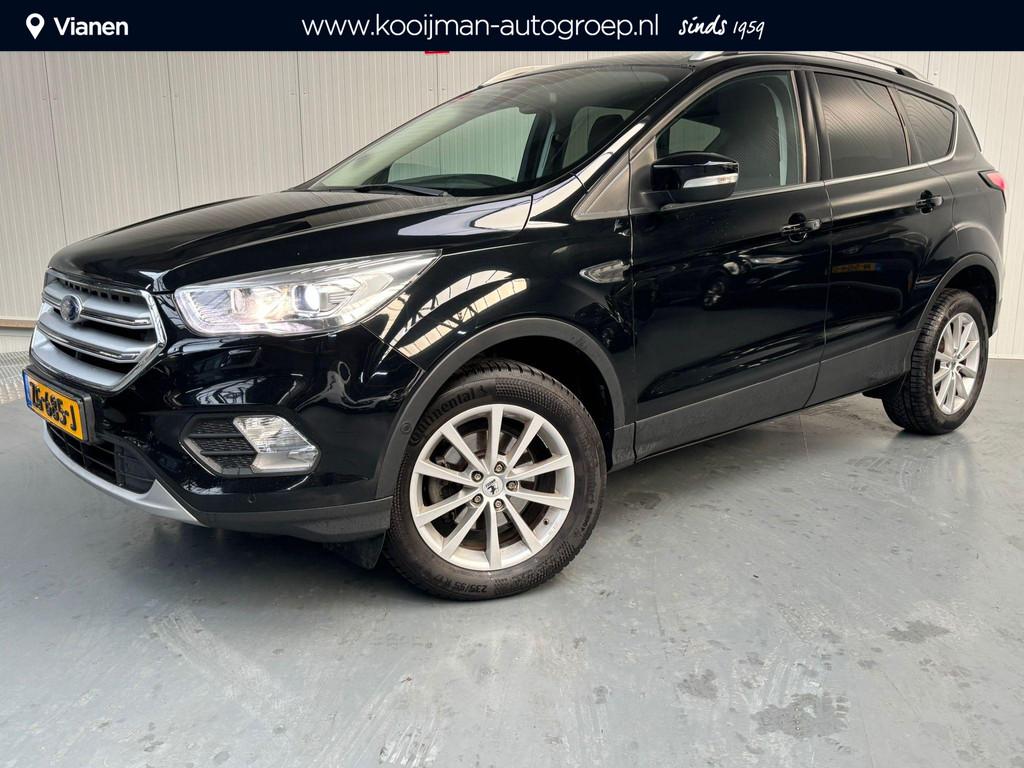 Ford Kuga 1.5 EcoBoost ST Line, Euro 6, 4 cilinders, Leder en Stof, Zwart