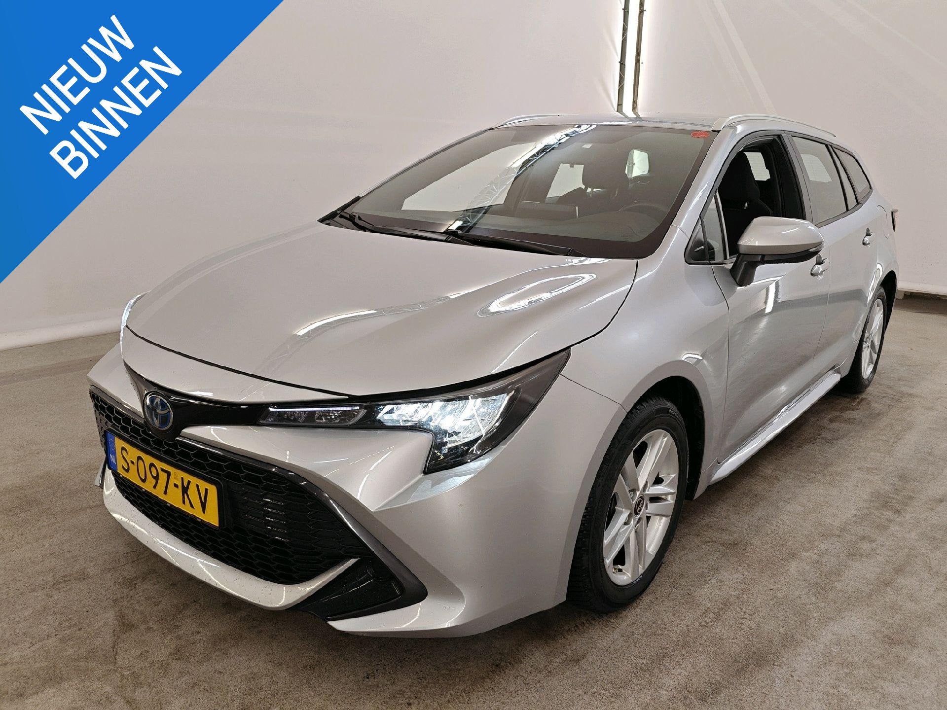 TOYOTA COROLLA TOURING SPORTS 1.8 HYBRID ACTIVE I AUTOMAAT I, 1345 kg, Gebruikt, 4 cilinders, Met garantie (alle)