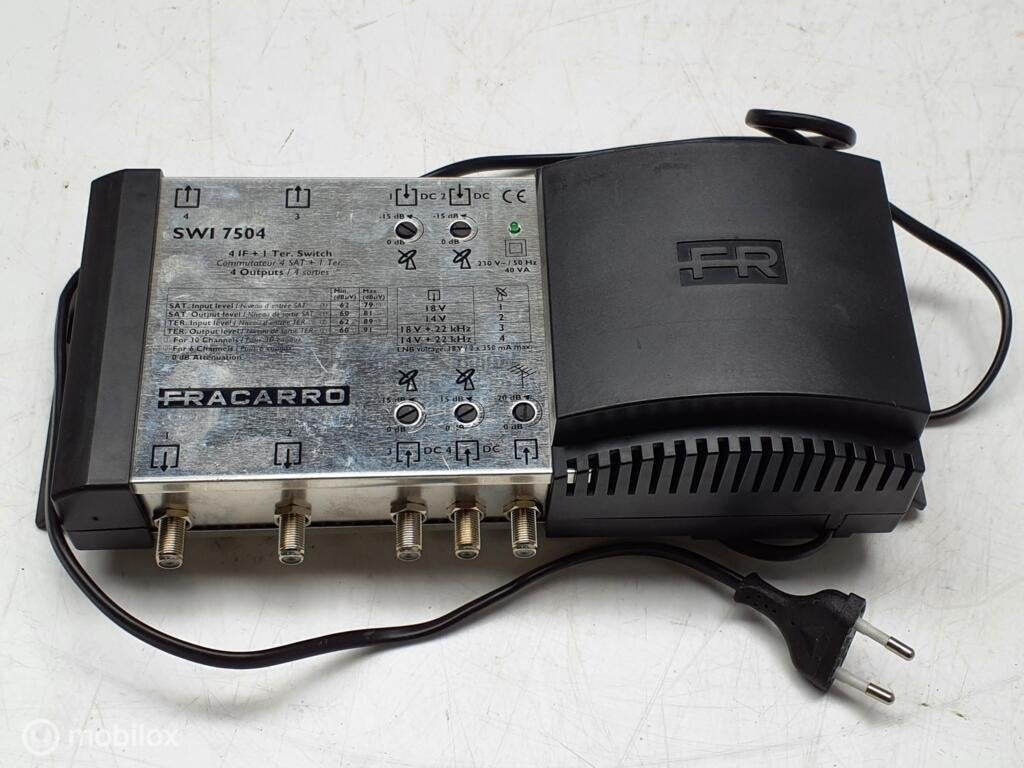 FRACARRO Satelliet- en terrestrische multiswitch SWI 7504, Gebruikt