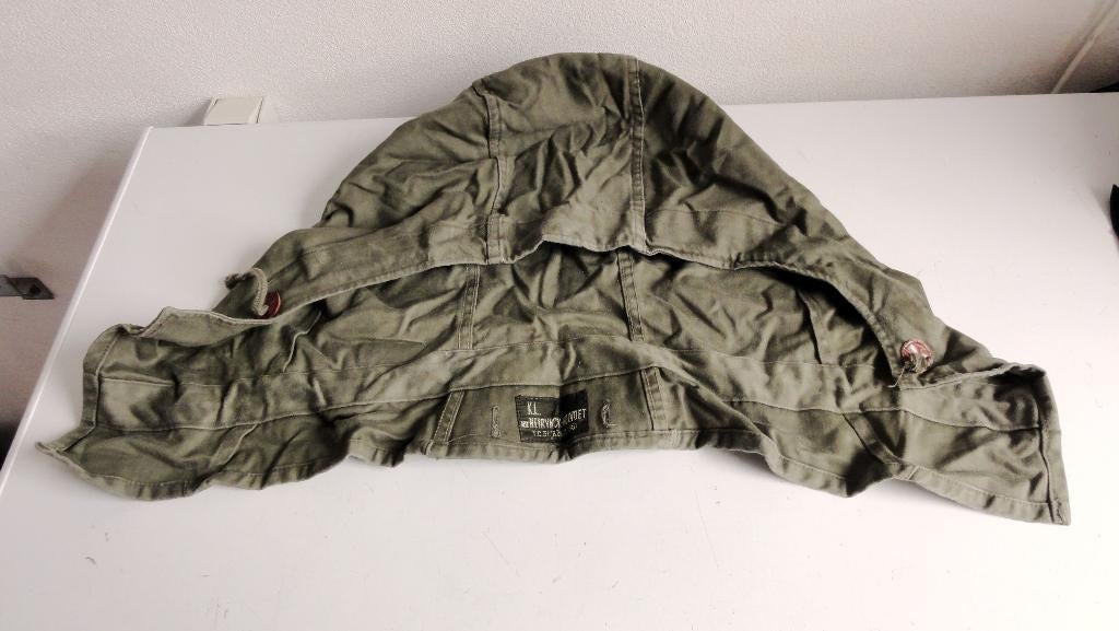 Legerkleding accesoires 70-er jaren, Verzamelen, Militaria | Algemeen, Ophalen of Verzenden, Landmacht, Nederland, Overige typen