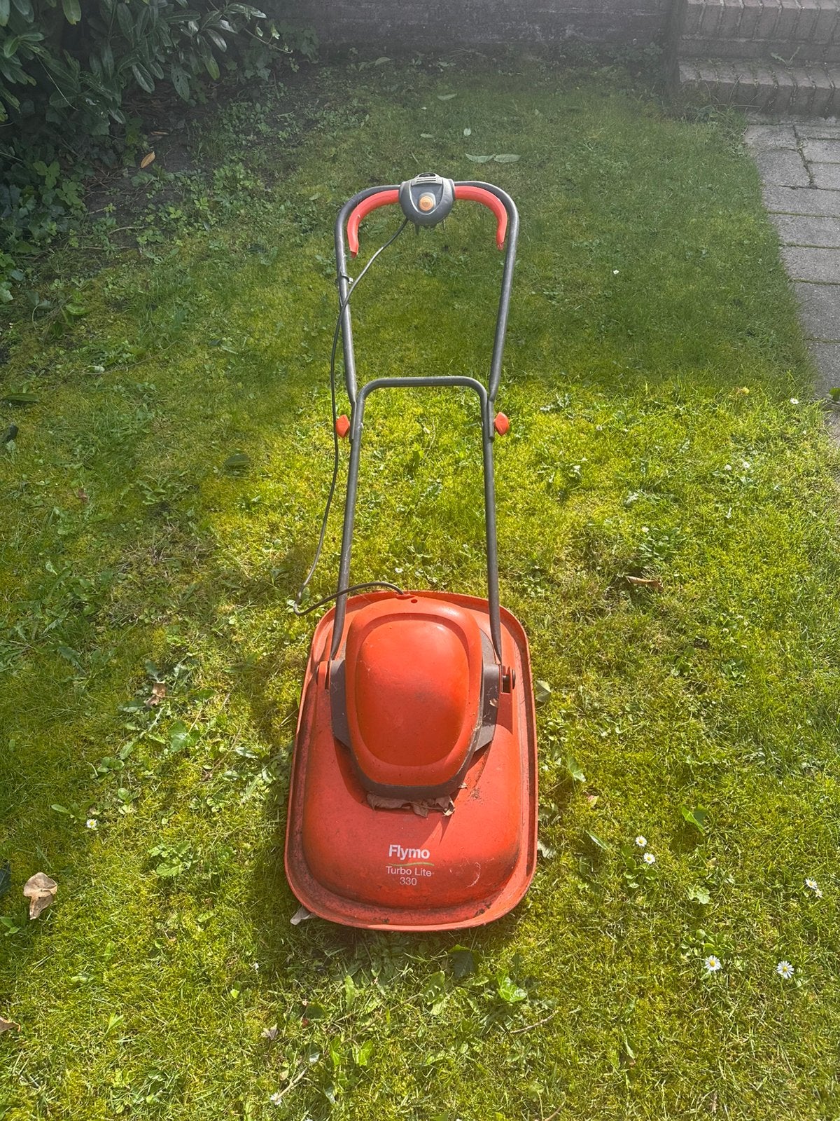 Flymo Turbo Lite 330 Elektrische Zweefmaaier, Zweefmaaier, Ophalen, Gebruikt, Elektrische grasmaaier