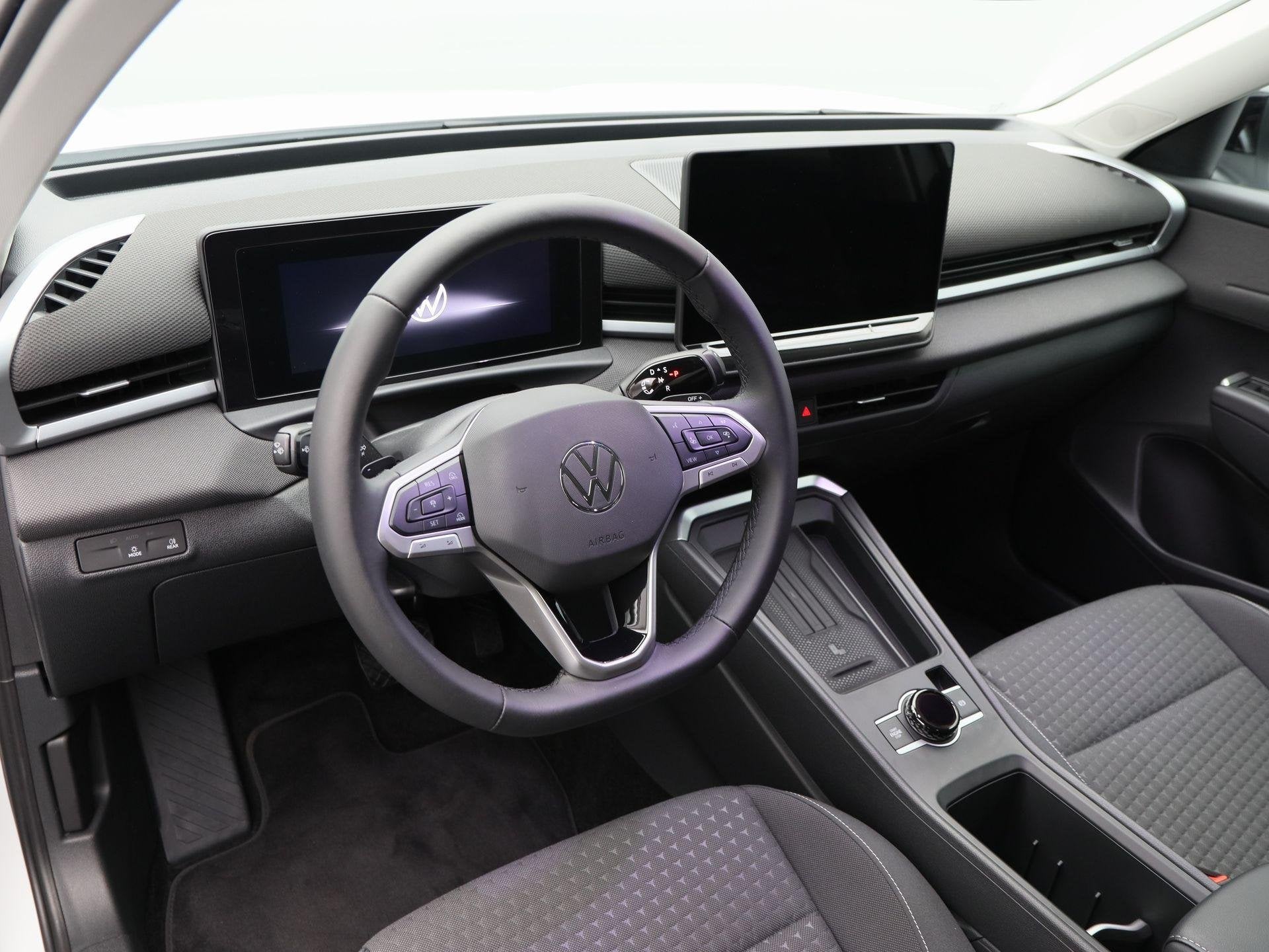 Volkswagen T-Roc 1.5 eTsi 115 Pk Life First Edition | Stoel/, Auto's, Volkswagen, Euro 6, 4 cilinders, 116 pk, Wit