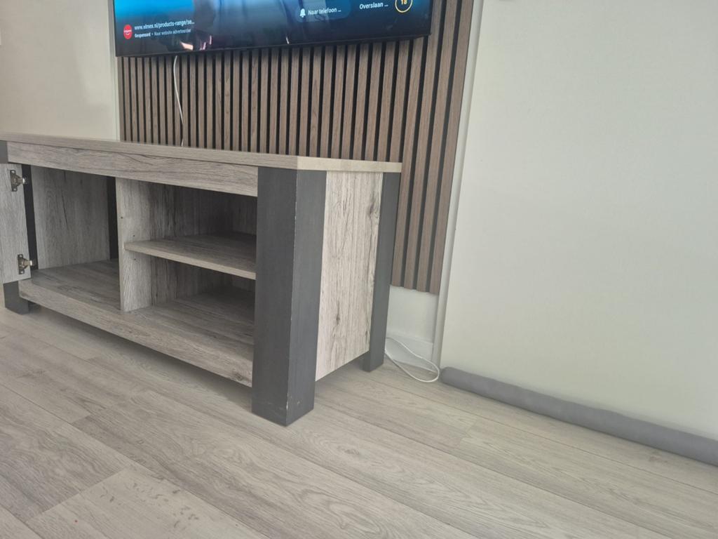 Tv meubel, Ophalen, 100 tot 150 cm, Zo goed als nieuw, Minder dan 100 cm
