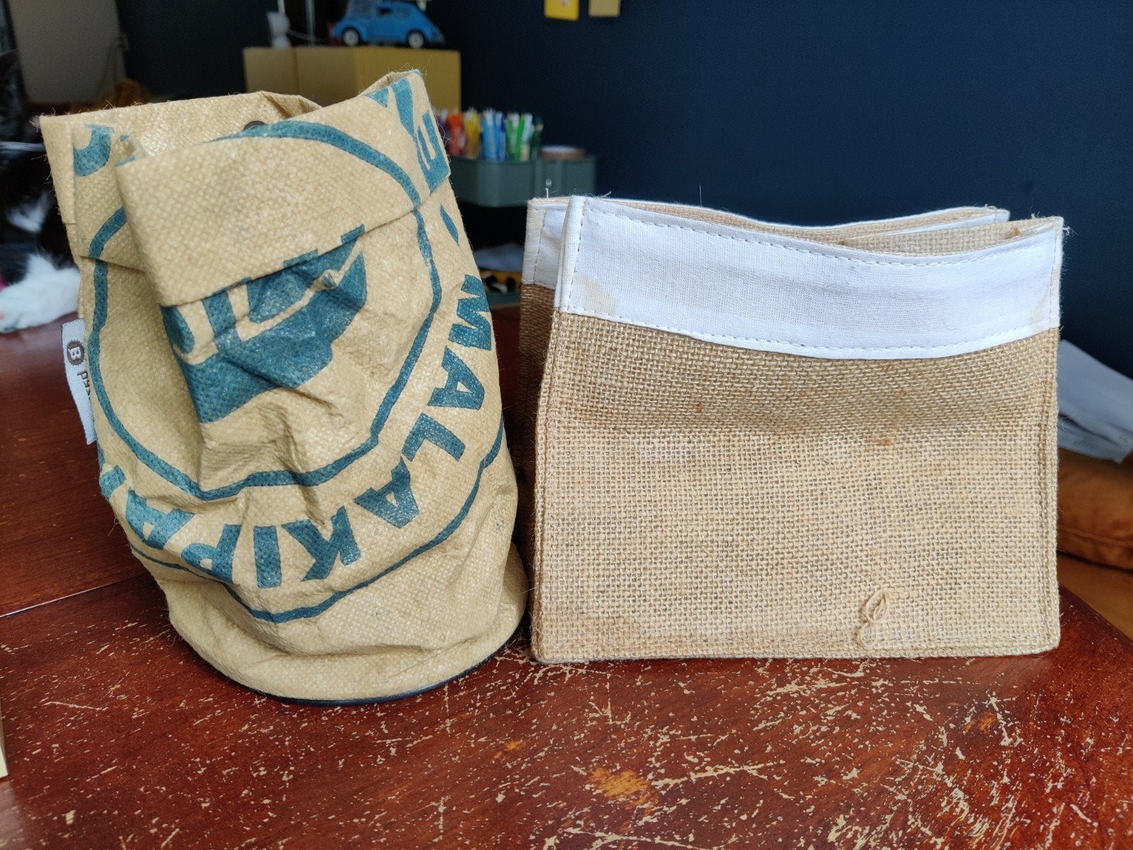 Twee gebruikte kweektasjes voor binnen (gratis), Overige materialen, Gebruikt, Minder dan 30 cm, Minder dan 60 cm