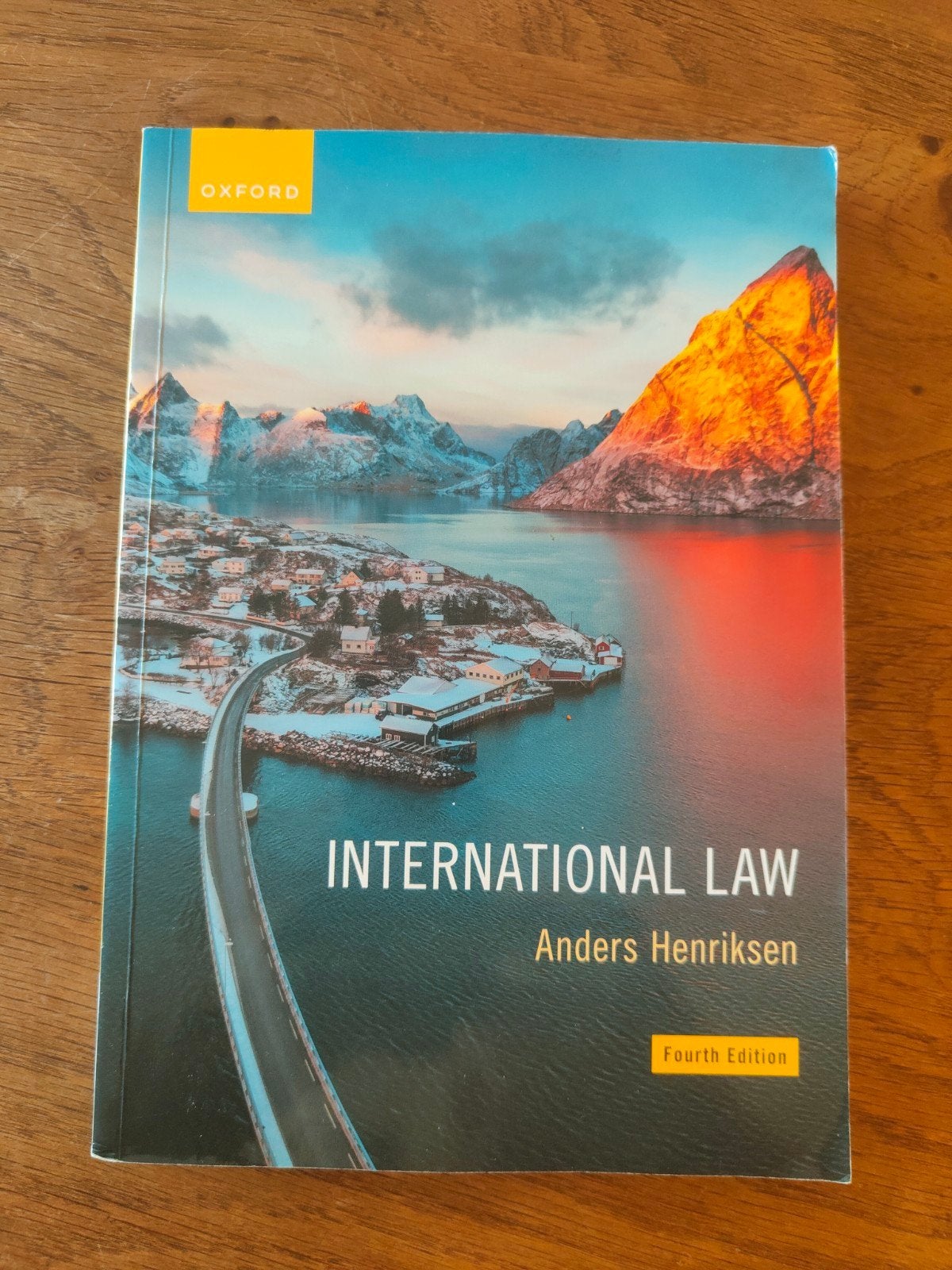International Law - Anders Henriksen (4e editie), Boeken, Anders Henriksen, Zo goed als nieuw, Gamma, HBO