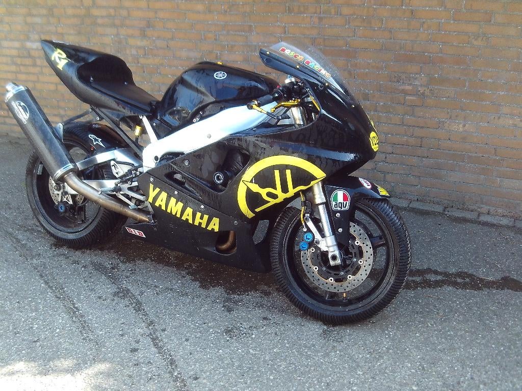 Yamaha R1 bj 2001 gaat weg in onderdelen, Ophalen of Verzenden, Gebruikt
