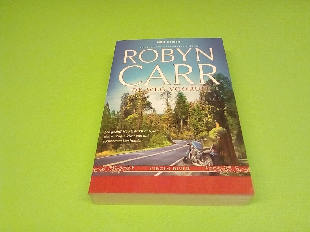 Robyn Carr - De weg vooruit (Virgin River), Gelezen, Ophalen of Verzenden, Nederland, Robyn Carr