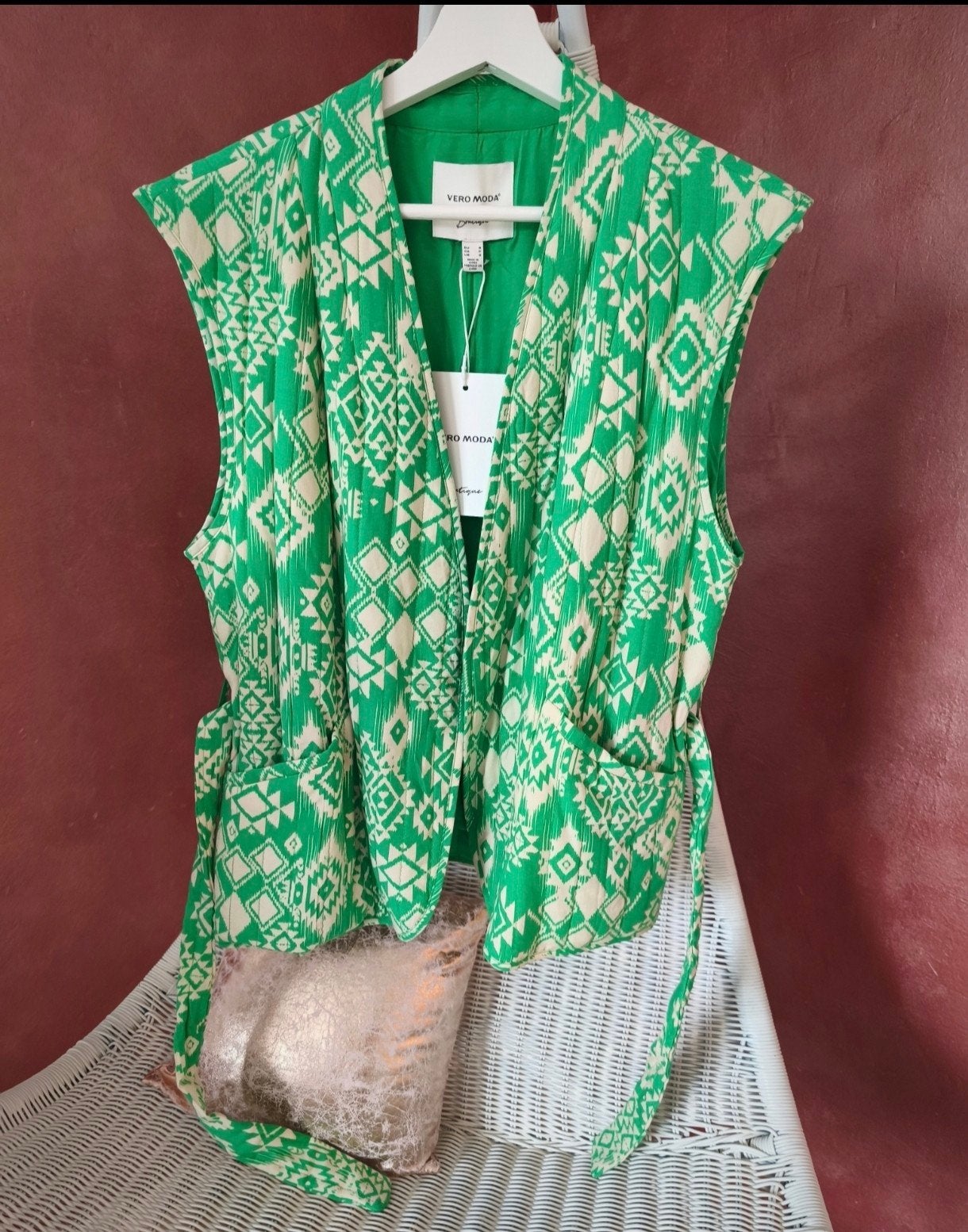 Nieuw - Vero Moda bodywarmer gilet groen crème - mt s, Kleding | Dames, Verzenden, Vero Moda, Nieuw, Maat 36 (S)