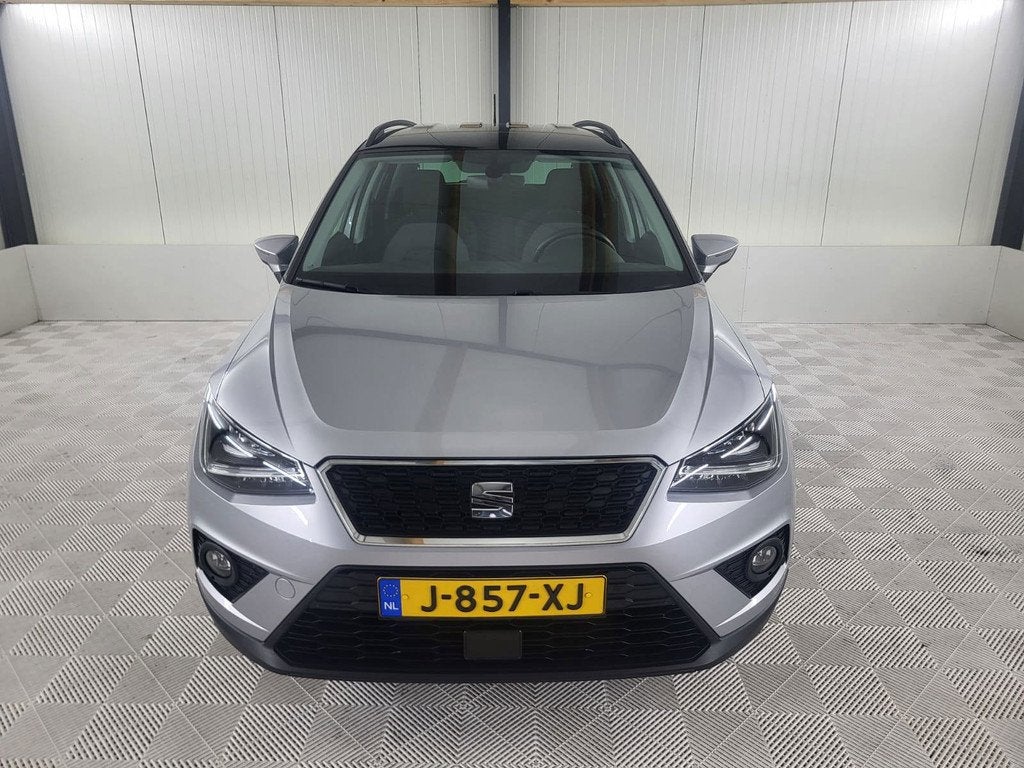 Seat Arona 1.0 TSI Style Limited Edition, Camera, Carplay, Auto's, Stof, Gebruikt, 1064 kg, 49 €/maand