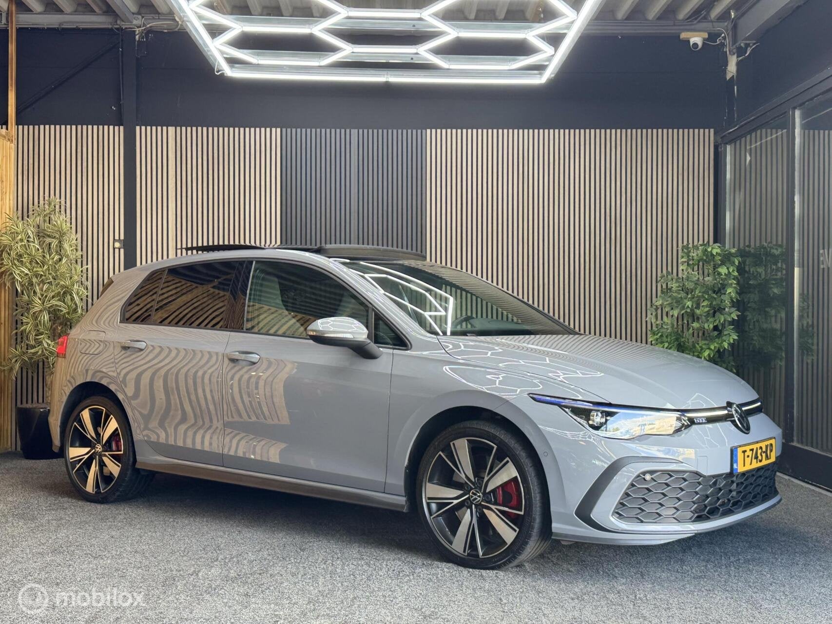 Volkswagen Golf 1.4 eHybrid GTE|Pano|Hud|Acc|Cam|Matrix Led, Stof, Gebruikt, 245 pk, 1524 kg