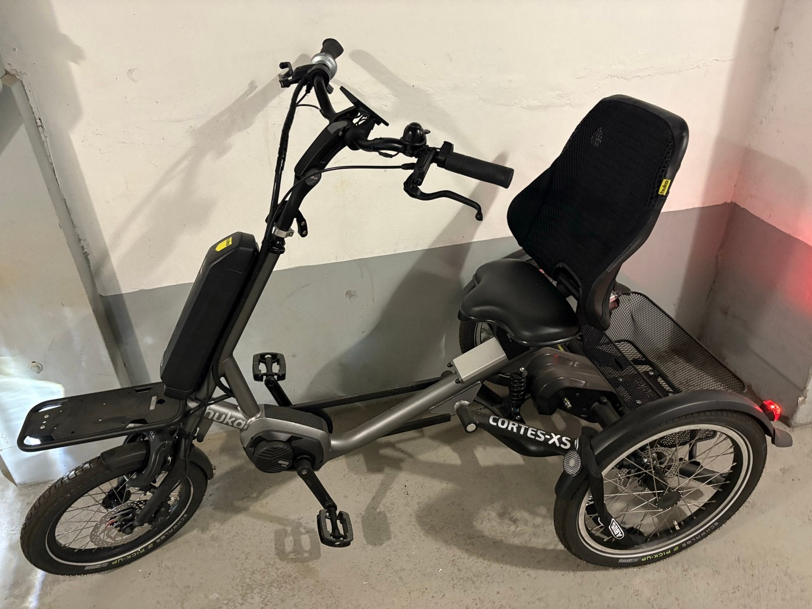Elektrische driewieler Huka Cortes XS gunmetal silver, Fietsen en Brommers, Zo goed als nieuw, Minder dan 47 cm, 50 km per accu of meer