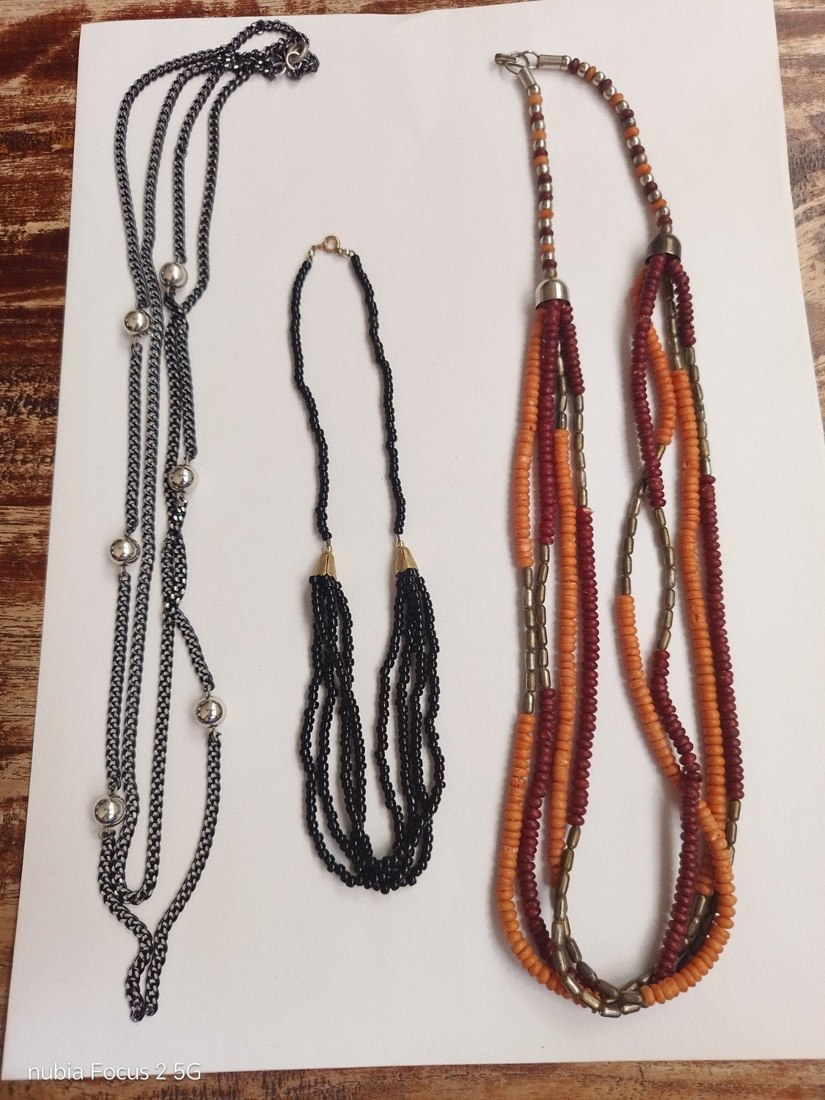 3 vintage kettingen: zwart, oranje/rood, zwart/zilver, Ophalen of Verzenden, Gebruikt, Overige kleuren, Overige materialen