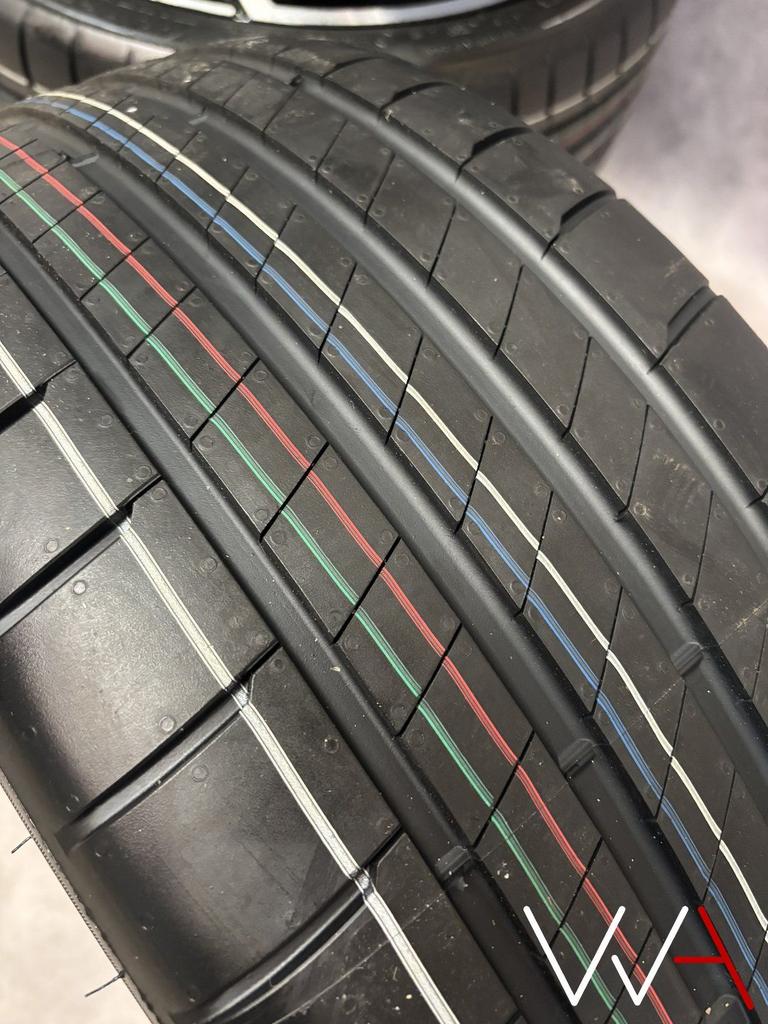 19'' Volkswagen Golf 8 GTI Queenstown wielenset NIEUW OEM, 19 inch, -, -, Banden en Velgen