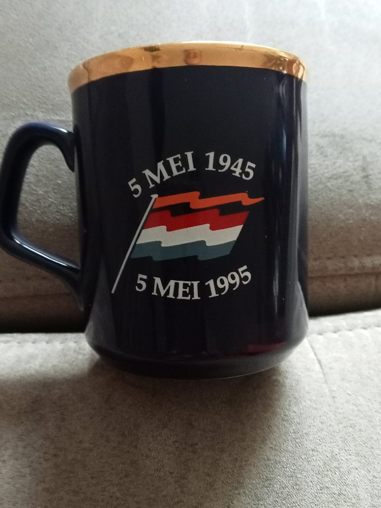 Koffiemok 50 Jaar Bevrijding 1945-1995, Ophalen, Zo goed als nieuw