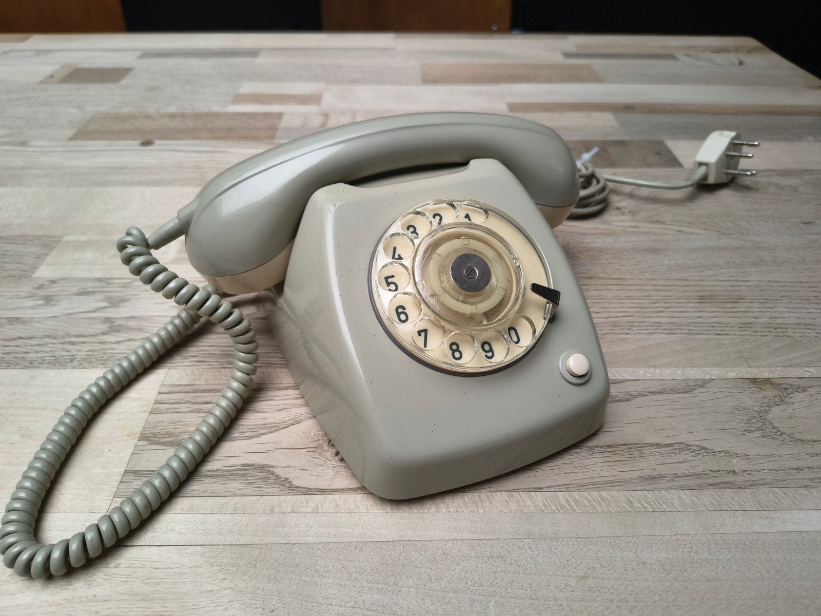 Vintage PTT type T65 draaischijf telefoon - Januari '76, Ophalen of Verzenden, Gebruikt, Met draaischijf