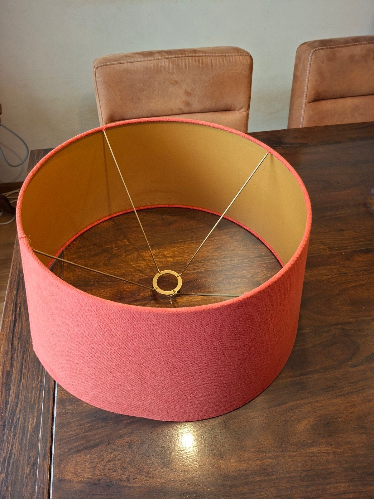Moderne ronde lampenkap, kleur rood 40/50.zgan, Huis en Inrichting, Lampen | Lampenkappen, Ophalen, Rond, Zo goed als nieuw, Modern