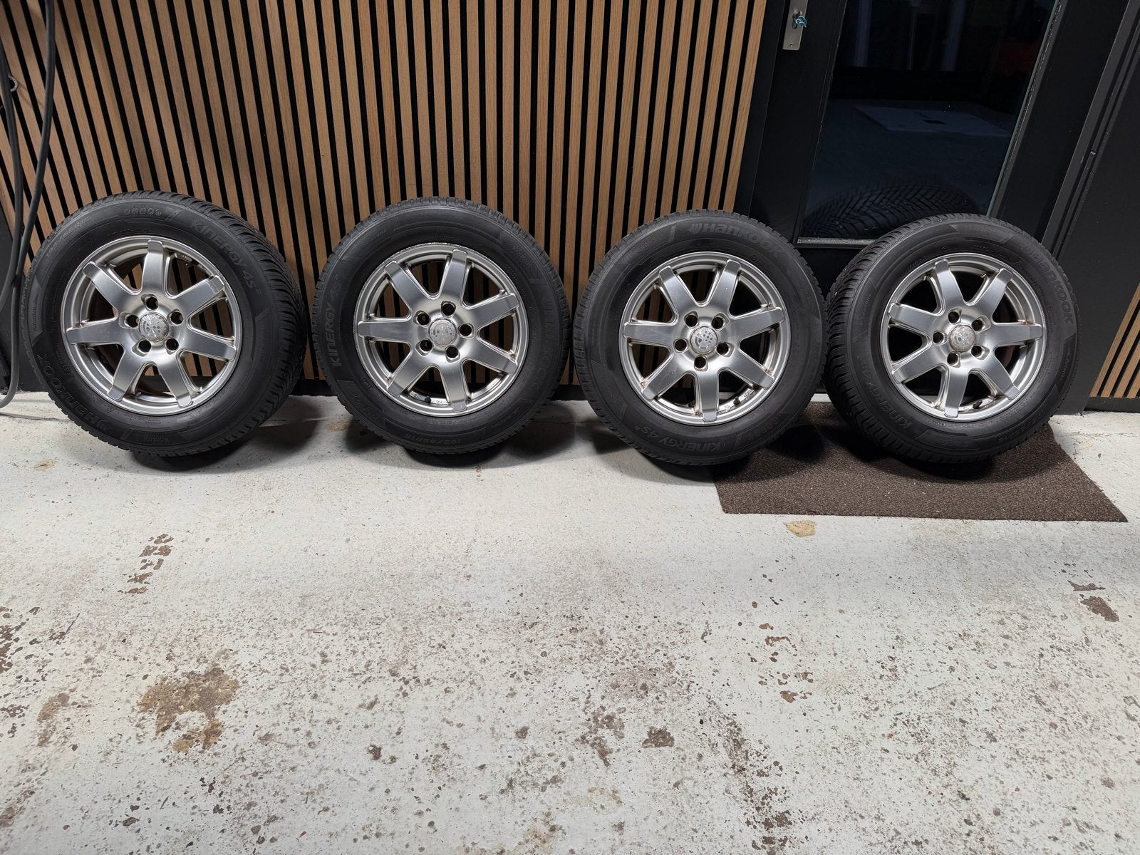 Velgenset Renault Kangoo 195/65R15 All Season, Ophalen, 15 inch, Banden en Velgen, All Season