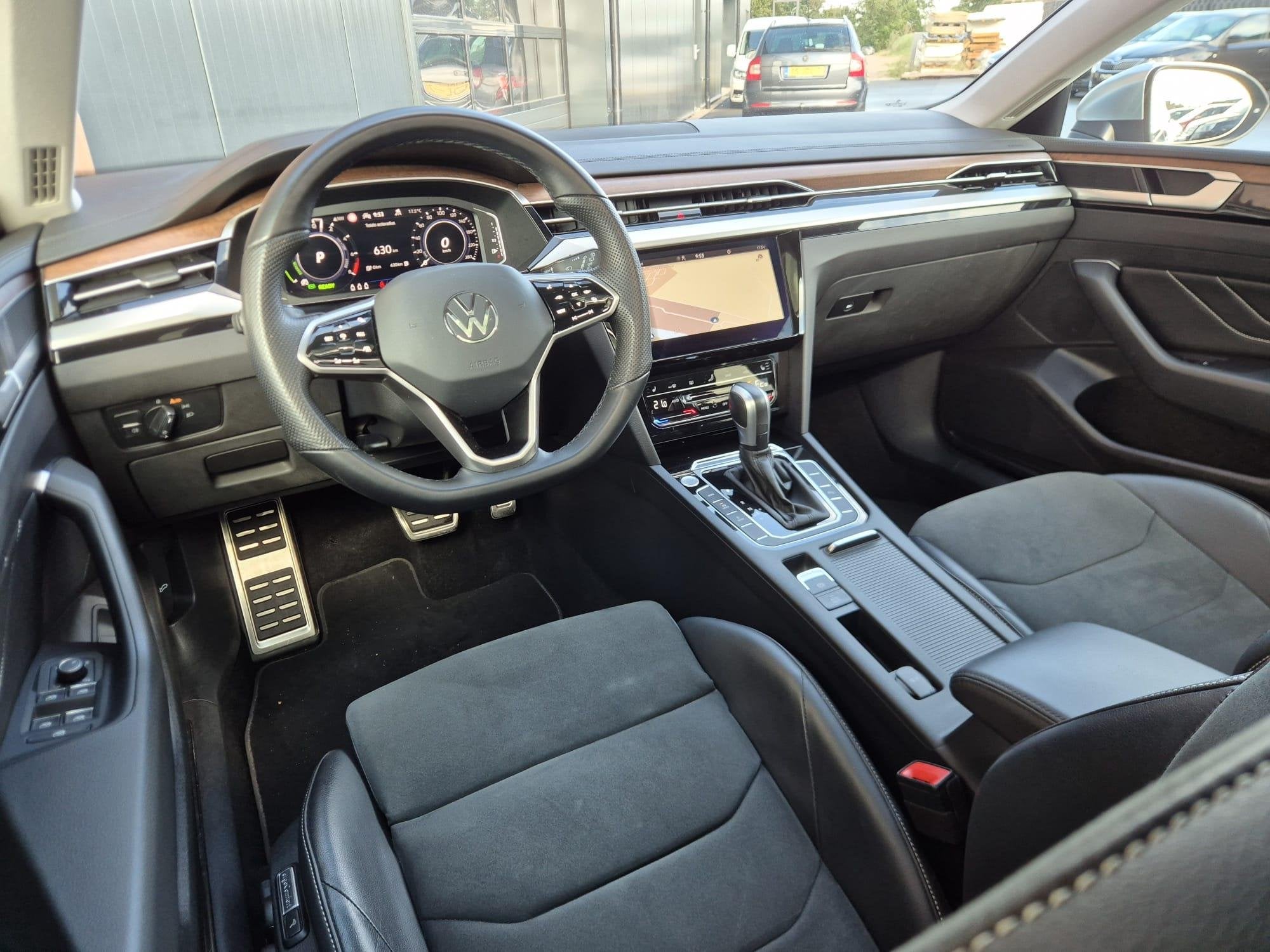 Volkswagen Arteon Shooting Brake 1.4 TSI eHybrid Elegance Bu, Arteon, 4 cilinders, Leder en Stof, 1709 kg