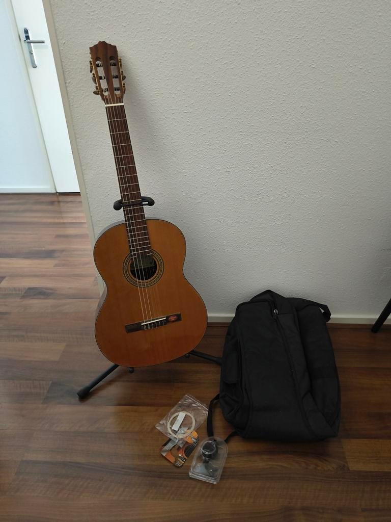 Salvador Cortez CC-15 Klassieke Gitaar met Accessoires, Ophalen, Zo goed als nieuw, Klassieke of Spaanse gitaar