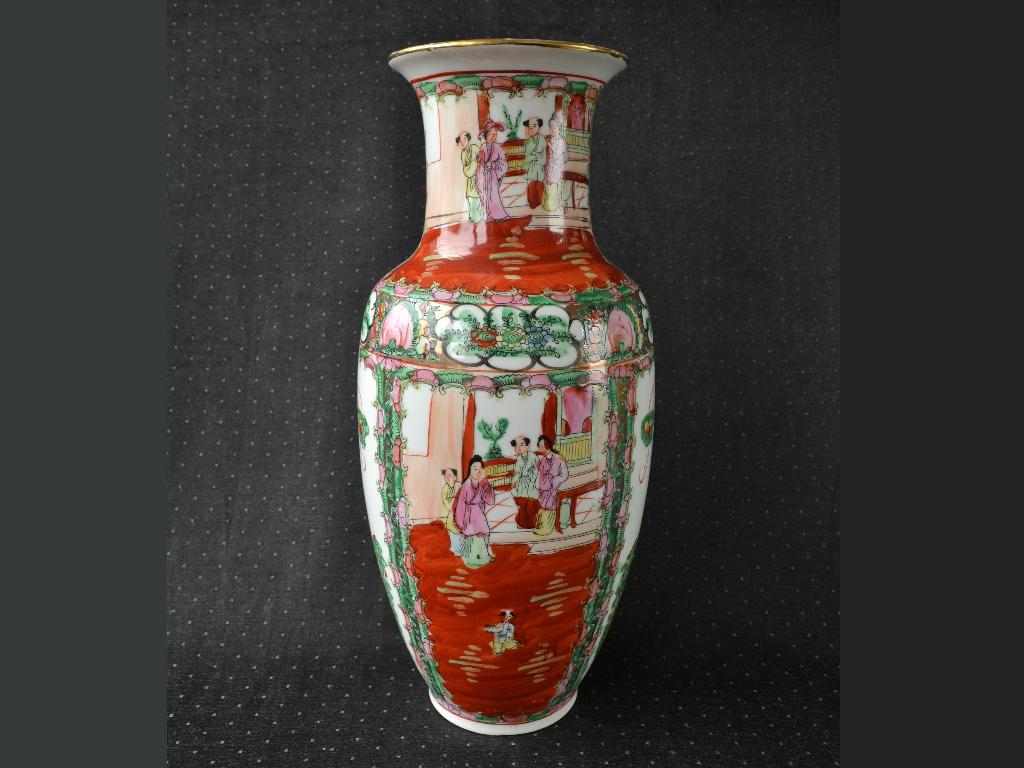 Grote Chinees porseleinen Vaas 41cm - Kantonees decor, China, Ophalen of Verzenden
