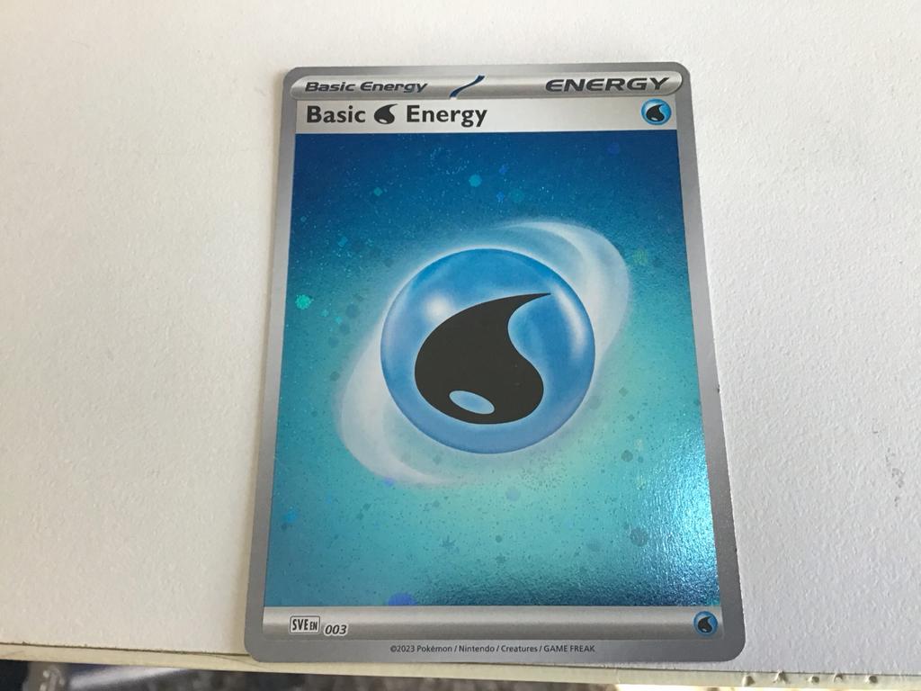 Pokémon Basic Water Energy Kaart SVE EN 003 Foil, Ophalen of Verzenden, Zo goed als nieuw, Losse kaart, Foil