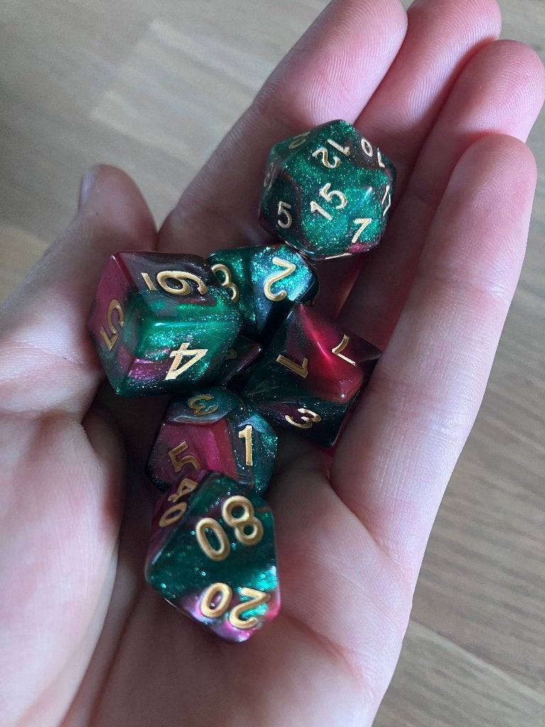 Set 7 dobbelstenen voor RPG tabletop games, Hobby en Vrije tijd, Wargaming, Ophalen of Verzenden, Nieuw, Overige soorten, Toebehoren