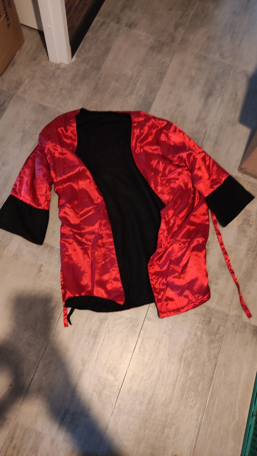 Leuke rode kimono maat L - nieuw, Kleding | Heren, Ophalen of Verzenden, Nieuw, Maat 48/50 (M)