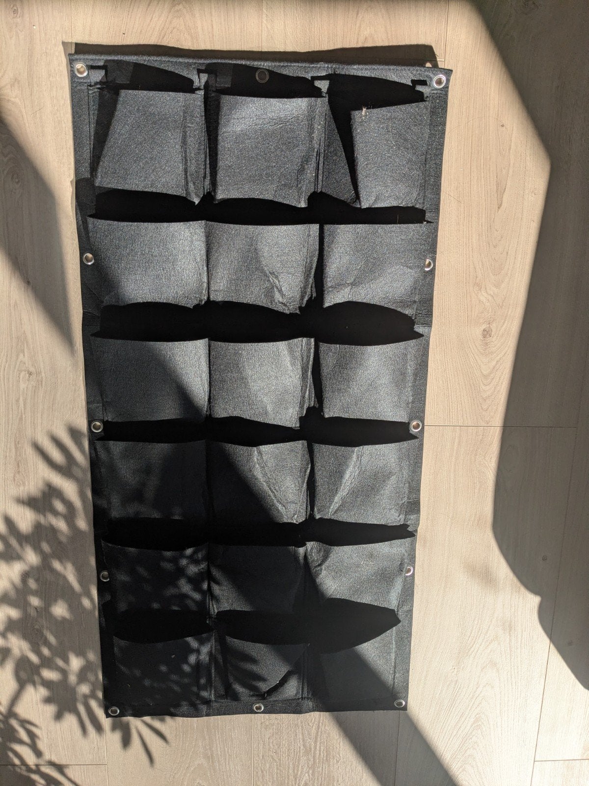Verticale plantenzak voor aan de muur - 18 vakken, Overige materialen, Minder dan 60 cm, Nieuw, Ophalen of Verzenden