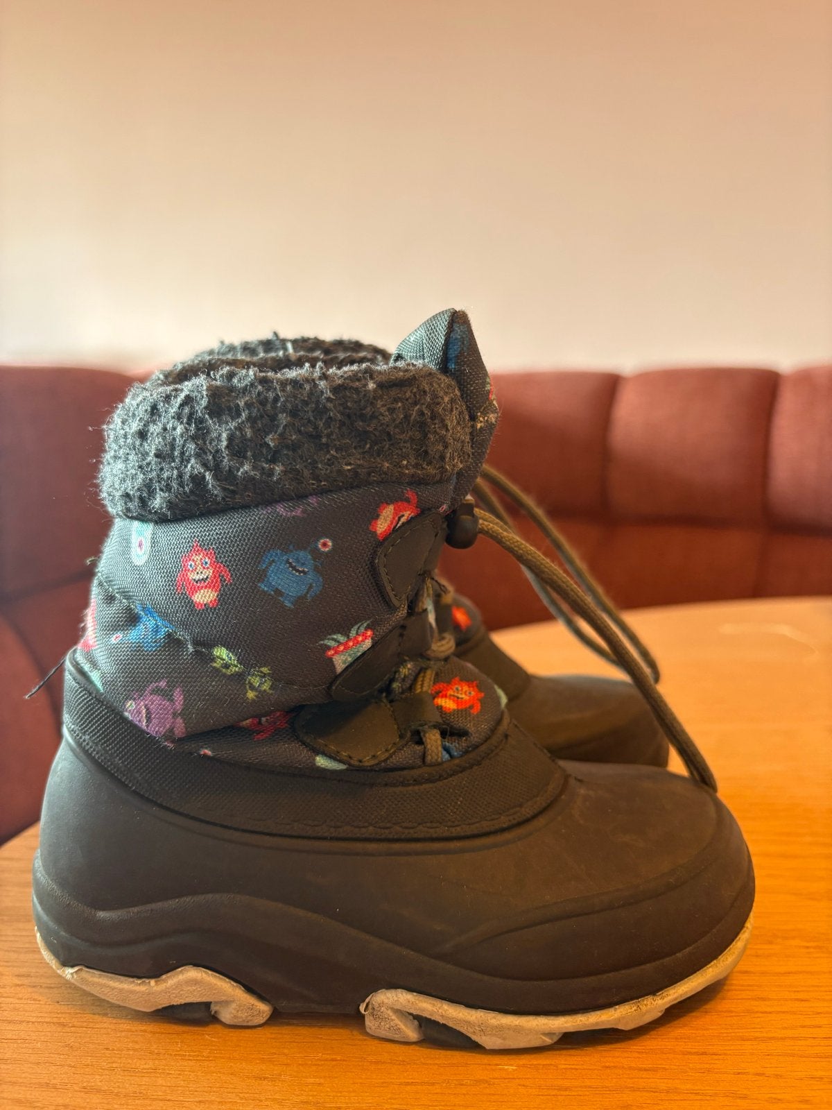 Friboo winterlaarzen met monsterprint, maat 26/27, Ophalen, Gebruikt, Jongen of Meisje, Laarzen