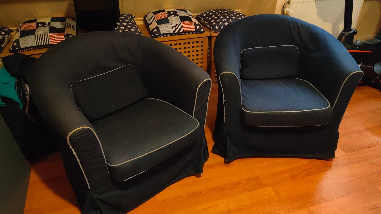 Twee prima donkerblauwe Ikea Tullsta stoeltjes, Huis en Inrichting, Fauteuils, Ophalen, Gebruikt, 75 tot 100 cm, Comfortabel, Klassiek