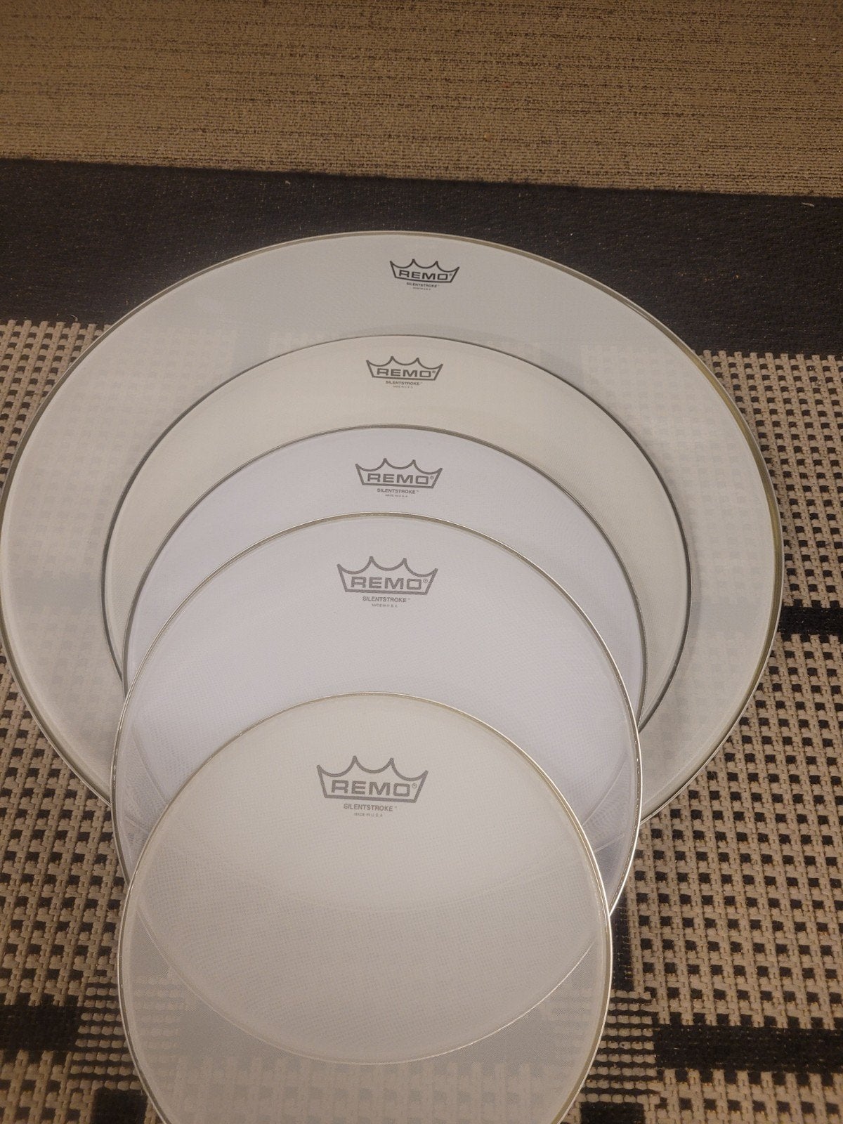 Remo silent stroke vellenset in nieuwstaat, Muziek en Instrumenten, Ophalen, Zo goed als nieuw, Drums of Percussie