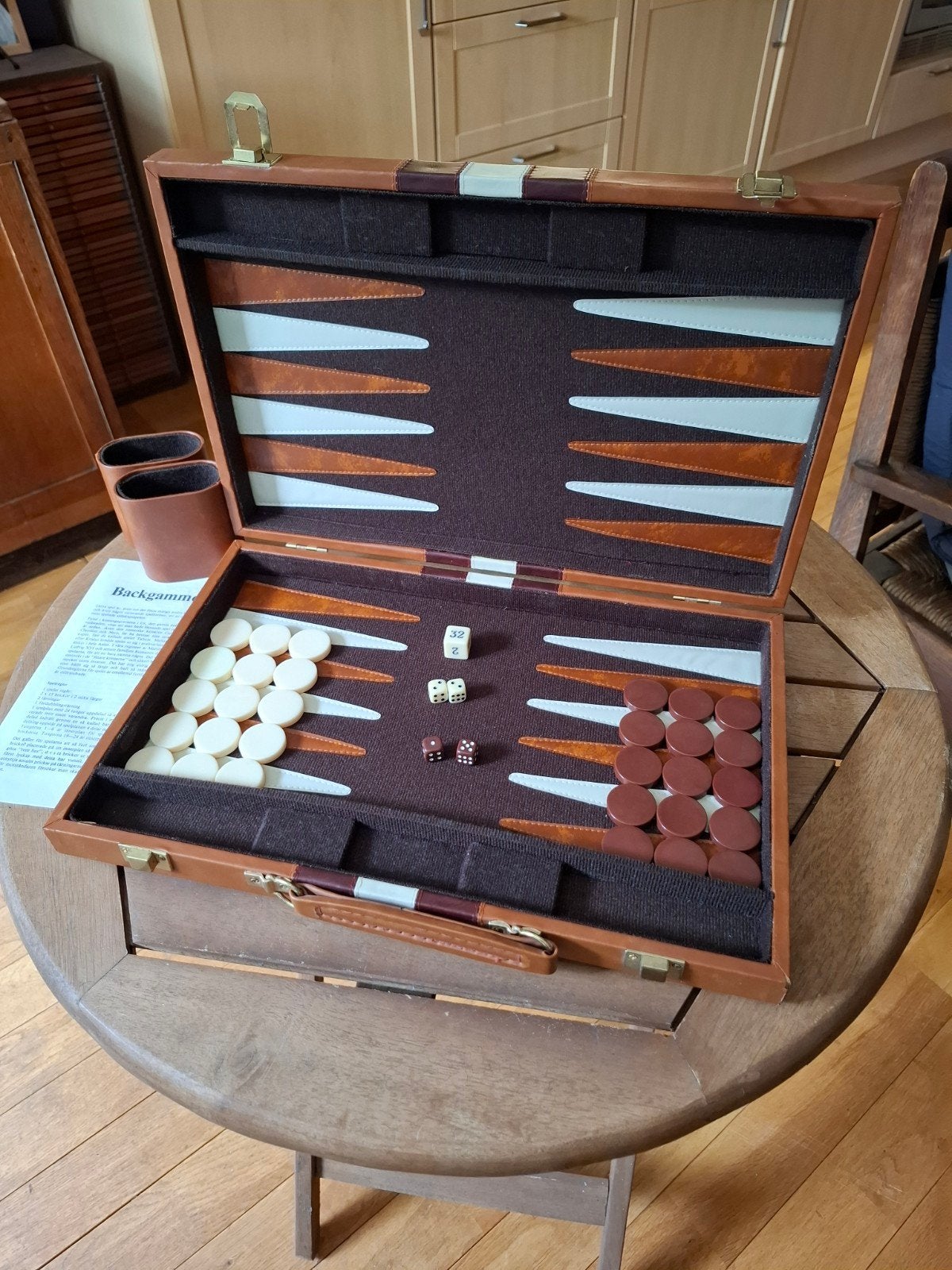 Prachtig backgammon spel, Ophalen of Verzenden, Zo goed als nieuw