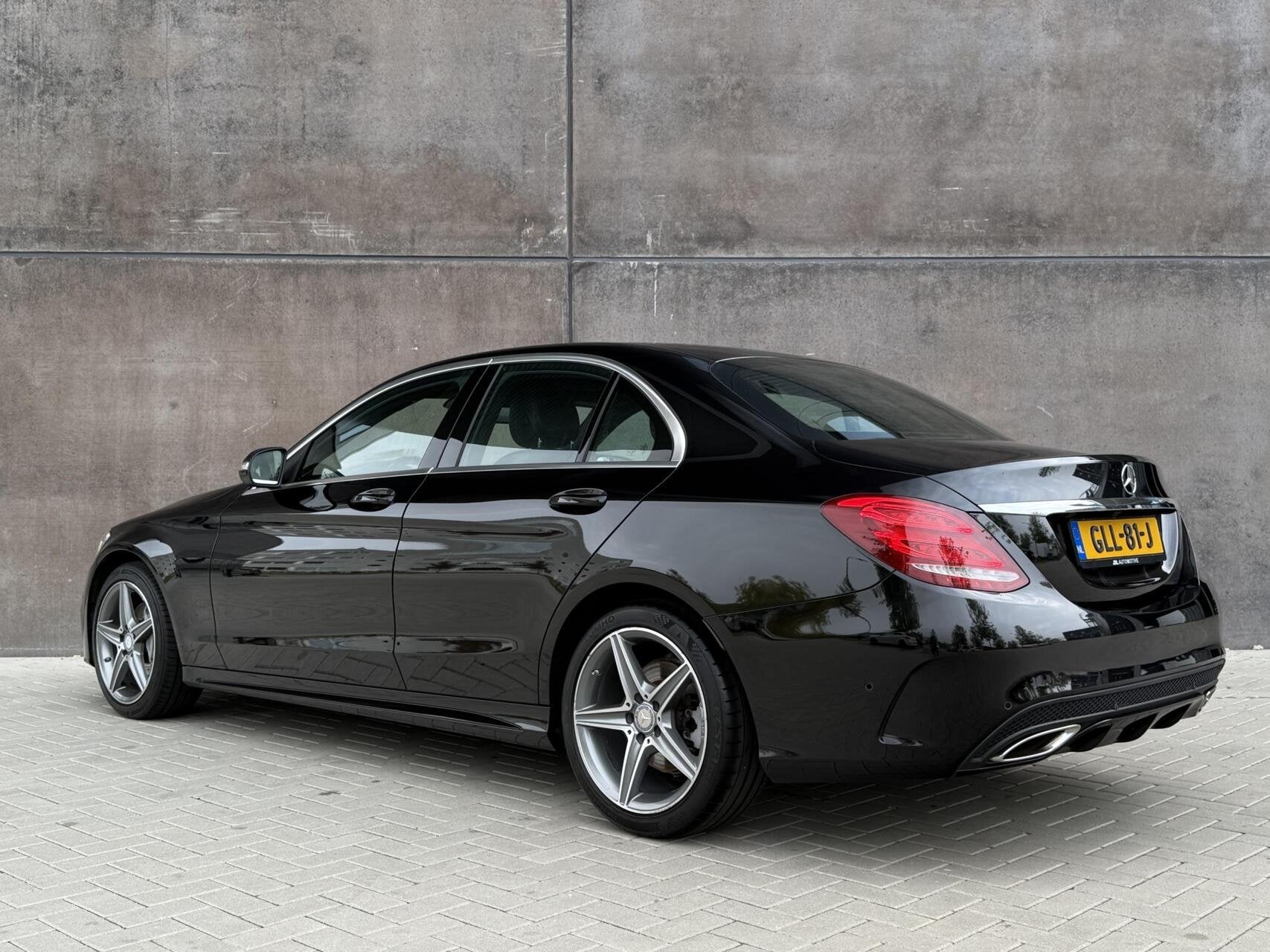 Mercedes C-klasse 200 Ambition | AMG-Pakket | Head-UP | Navi, Auto's, Achterwielaandrijving, Gebruikt, Zwart, Leder