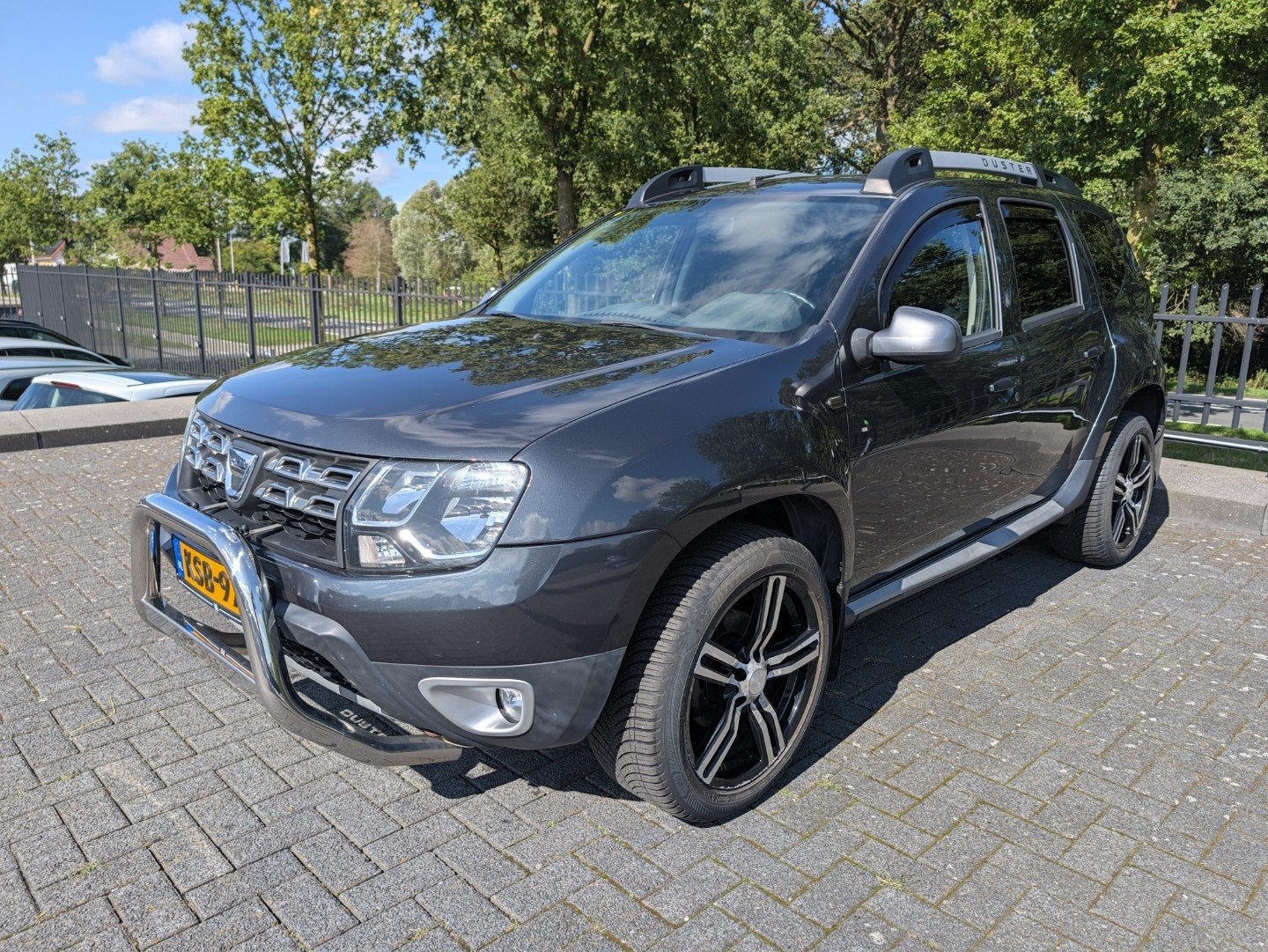 Dacia Duster 1.2 TCe 4x2 Série Limitée Robust | Trekhaak |, Auto's, Voorwielaandrijving, Gebruikt, 4 cilinders, 1176 kg