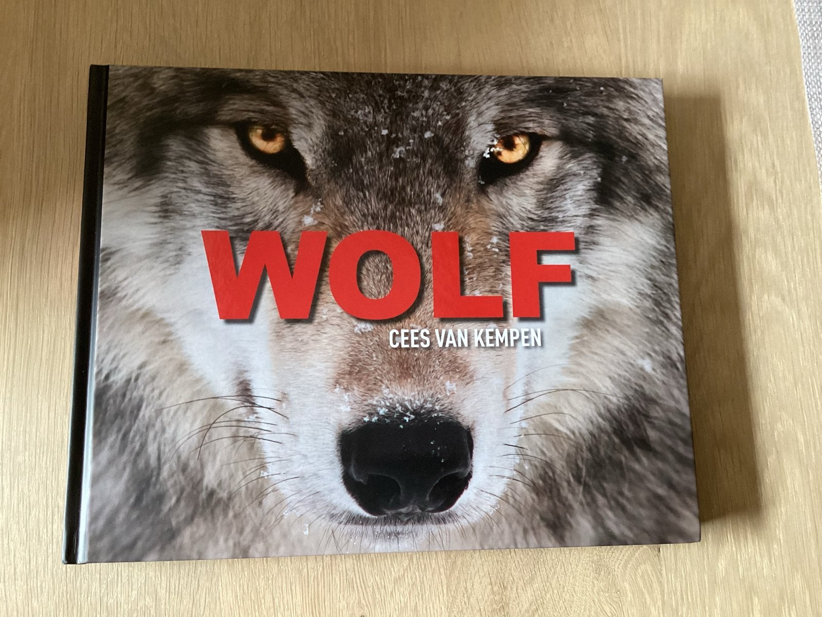 Wolf - Cees van Kempen - Natuurboek/fotoboek, Ophalen of Verzenden, Zo goed als nieuw, Natuur algemeen