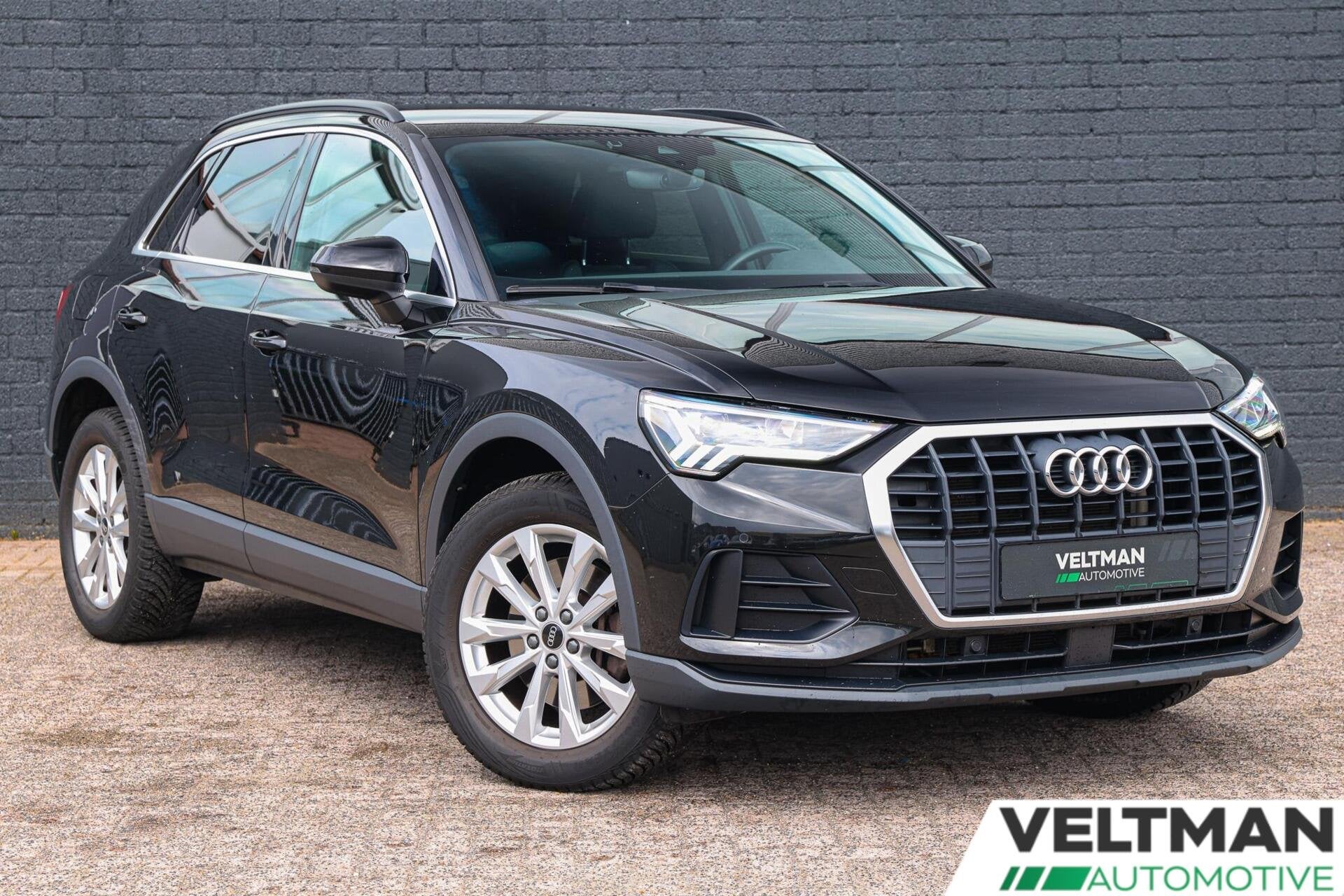 Audi Q3 45 TFSI e S-Line STOELVERWARMING MATRIX LED ACC CAME, Auto's, Audi, Gebruikt, Euro 6, Zwart, Hybride Elektrisch/Benzine