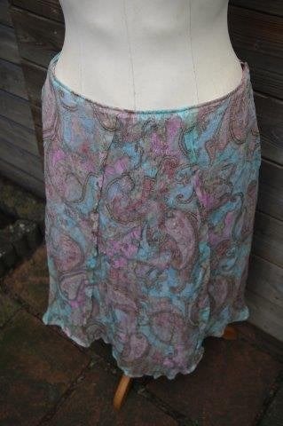 Rok aqua/ rose Caroline Biss mt 42 zijde Vaste prijs OPRUIMI, Kleding | Dames, Rokken, Blauw, Maat 42/44 (L), Ophalen of Verzenden