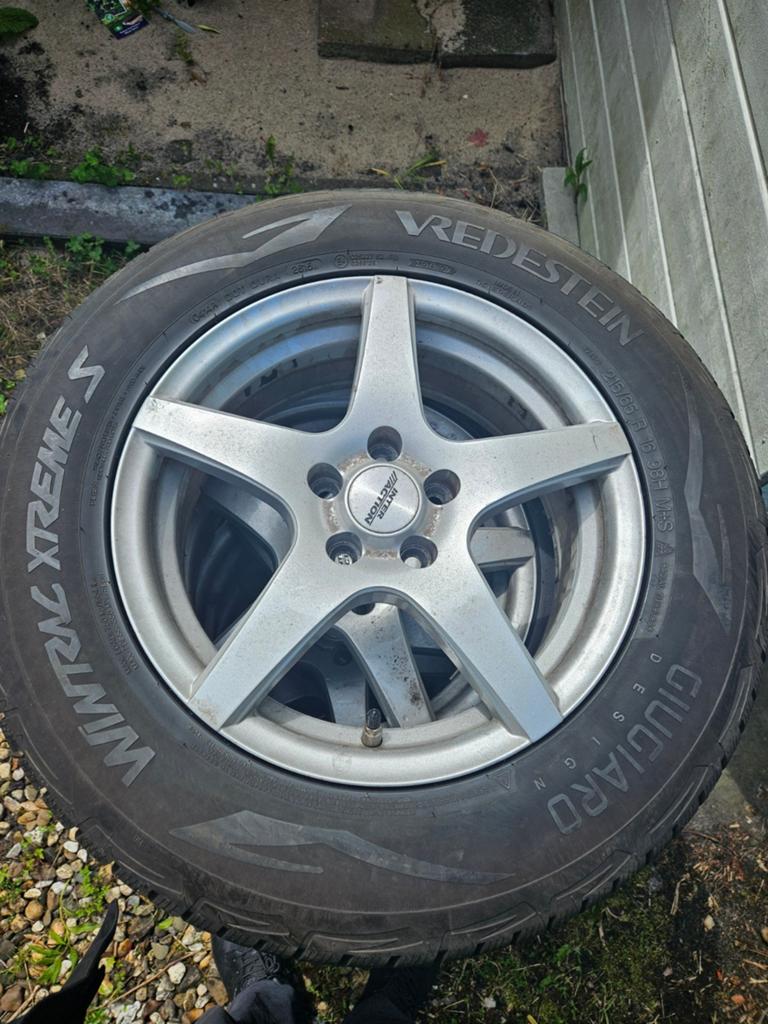 Winterbanden met velg Vredestein, Auto-onderdelen, Banden en Velgen, Ophalen, 215 mm, 16 inch, Banden en Velgen