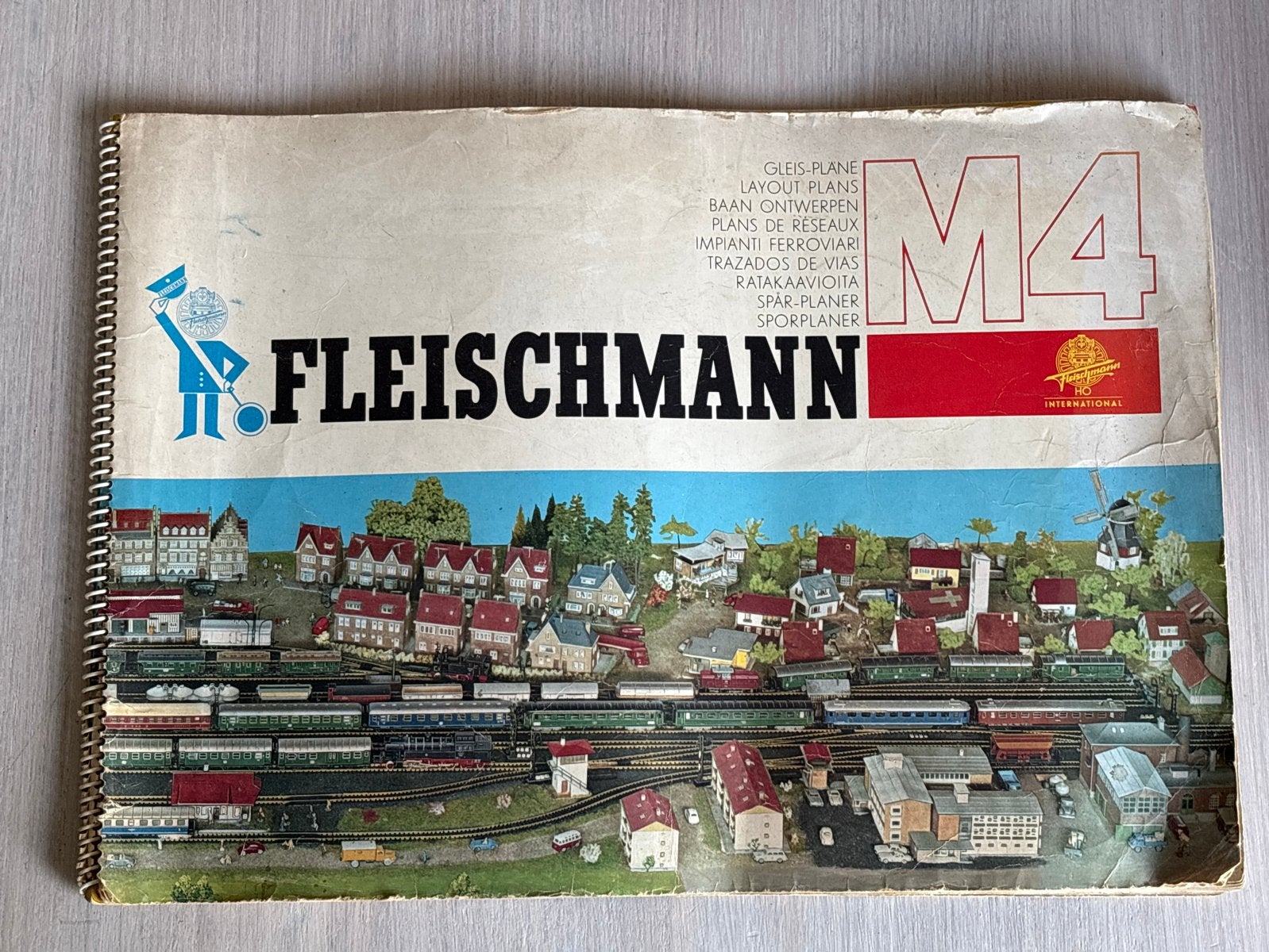 Fleischmann M4 Spoorplanboek - Modelspoorbaan Ontwerpen, Gebruikt, Fleischmann, Gelijkstroom of Wisselstroom, Boek, Tijdschrift of Catalogus