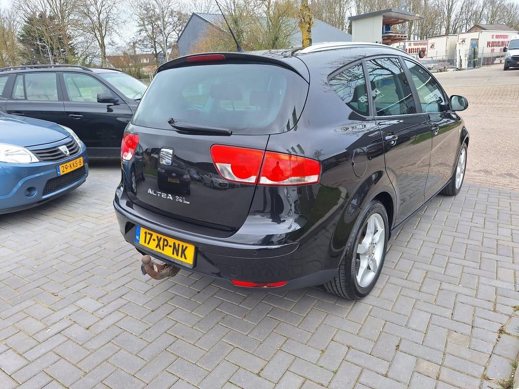 Seat Altea XL 2.0 FSI Stylance / Zeer luxe auto / AUTOMAAT, Auto's, 4 cilinders, Zwart, Metallic lak, Euro 4