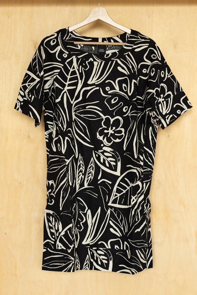 FOS Amsterdam zwarte jurk witte print linnen 38 M, Kleding | Dames, Maat 38/40 (M), Zwart, FOS Amsterdam, Ophalen of Verzenden