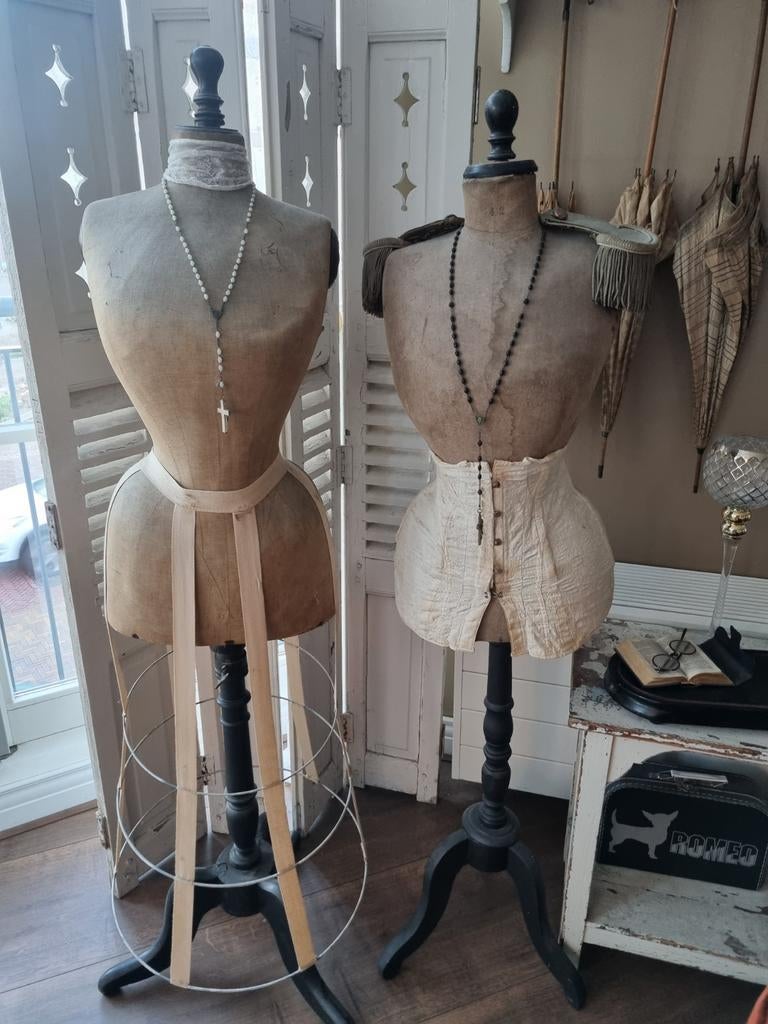 Antieke paspop, Ophalen